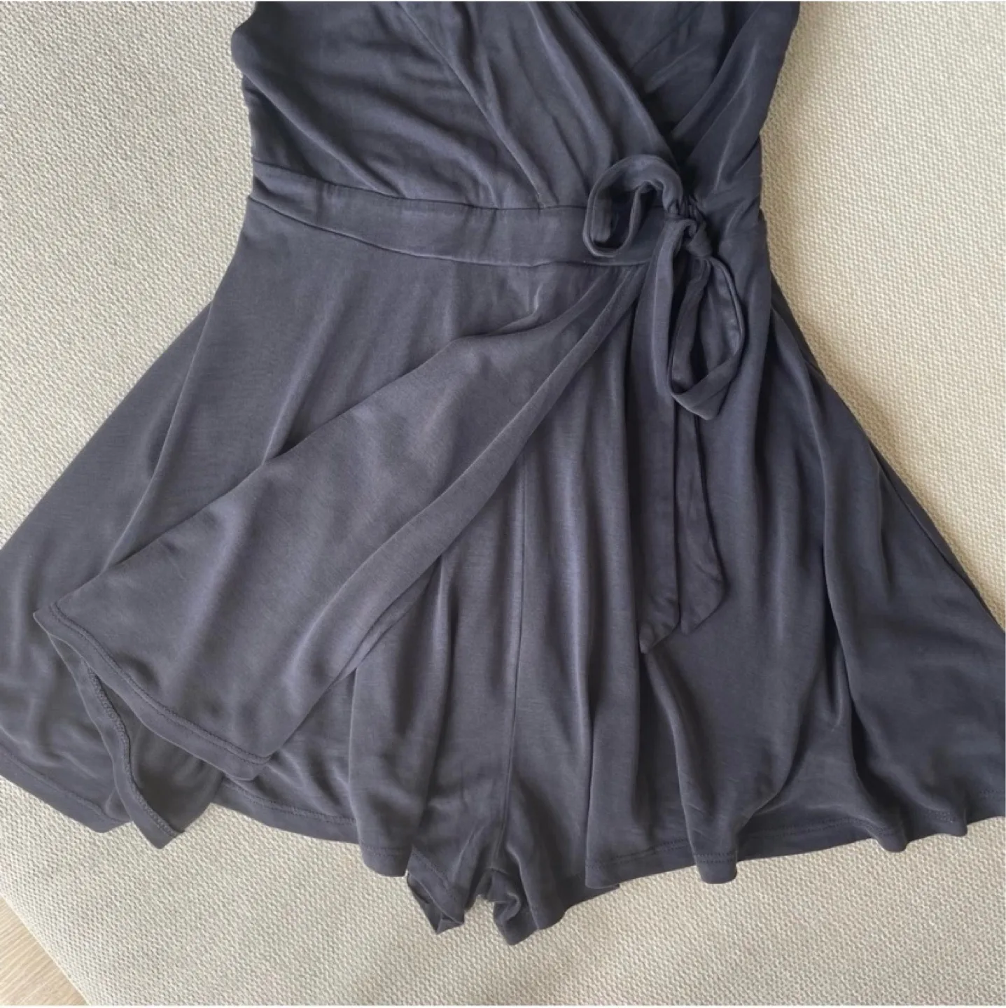 Kimchi Blue Veruca Skorted Wrap Romper Charcoal Grey sz Small image indicator(7)