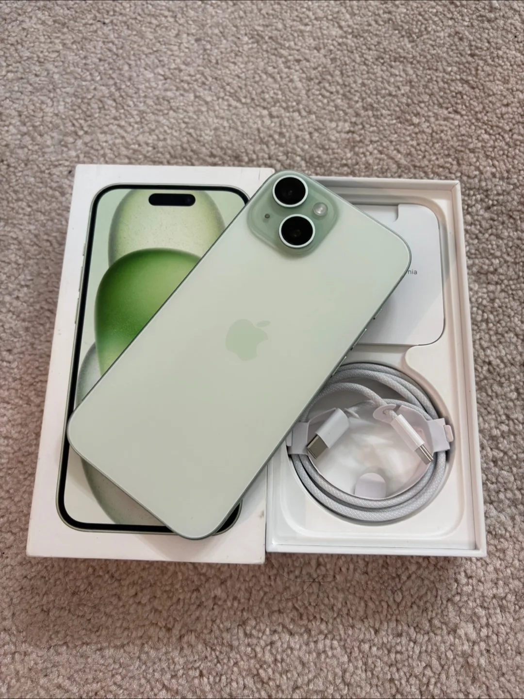 iPhone 15 128GB thumbnail