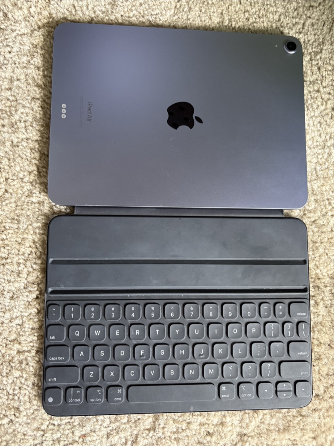 Apple iPad Air 5 with Keyboard Folio - photo 2