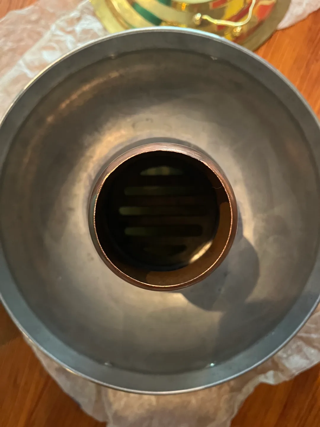 Vintage Goldfish Traditional Hot Pot image indicator(4)