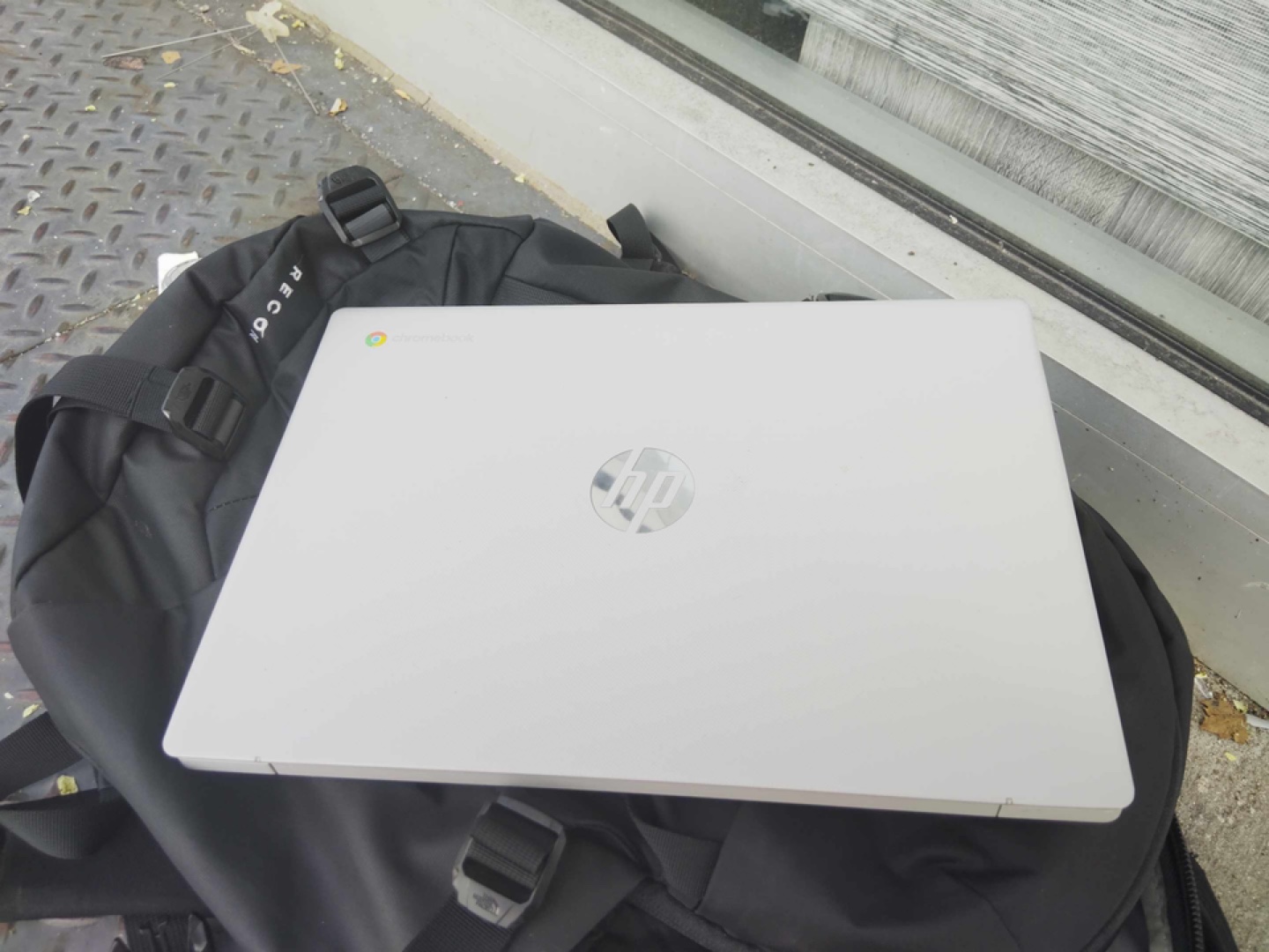 HP Chromebook Laptop - photo 5