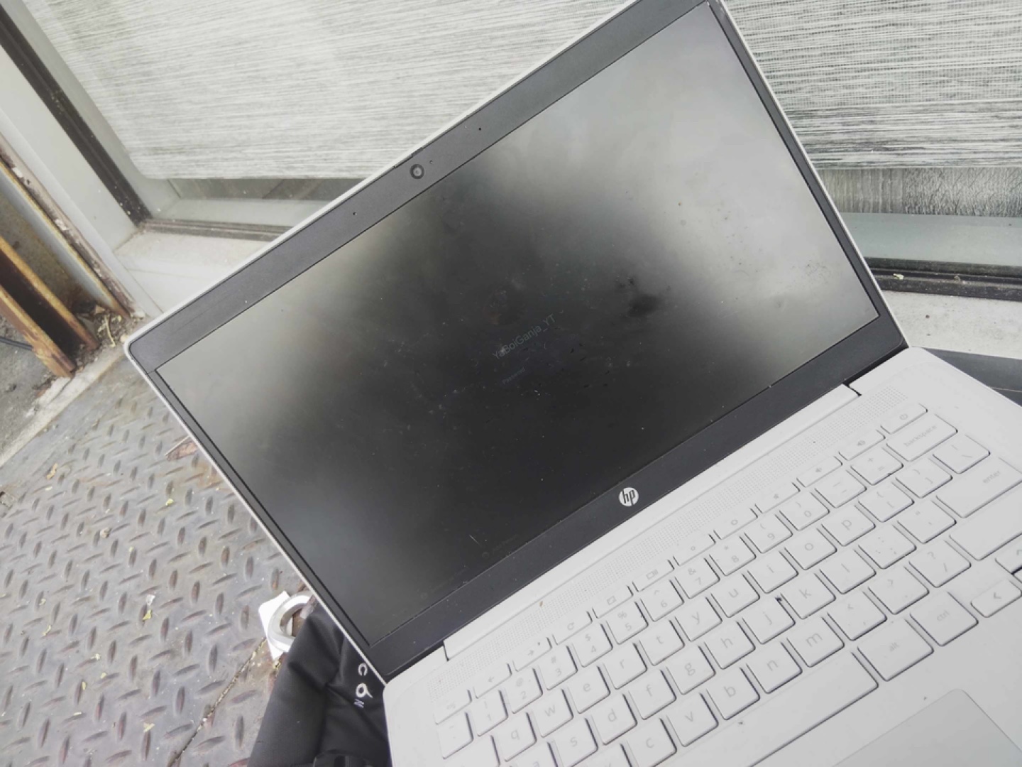 HP Chromebook Laptop - photo 3