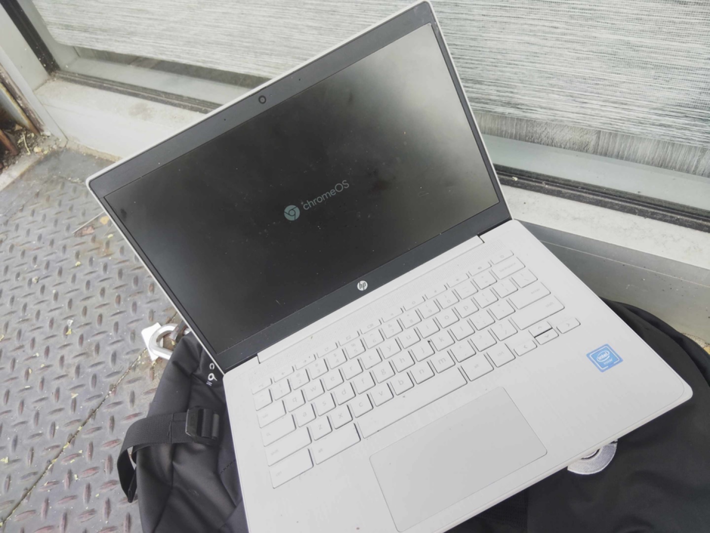 HP Chromebook Laptop - photo 2