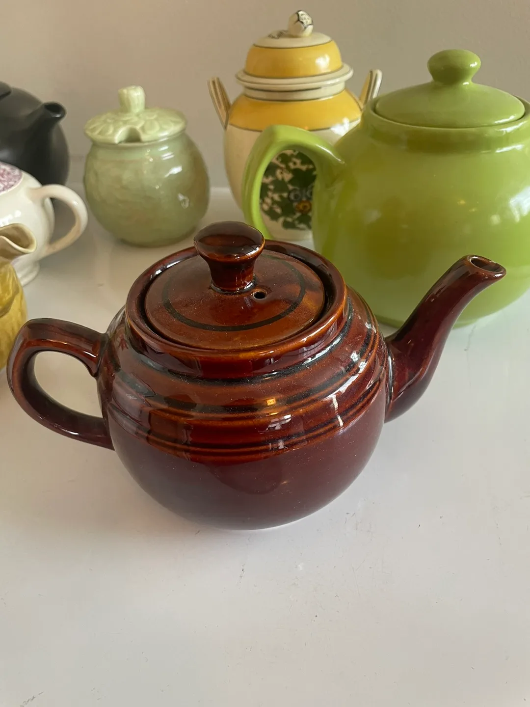 Vintage China Ceramic Tea Pot Collection image indicator(8)