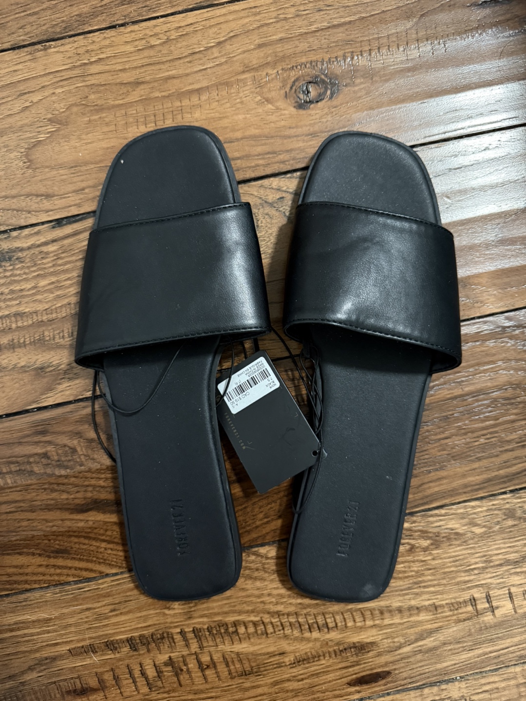 Flat Black Sandals BNWT - Size 7