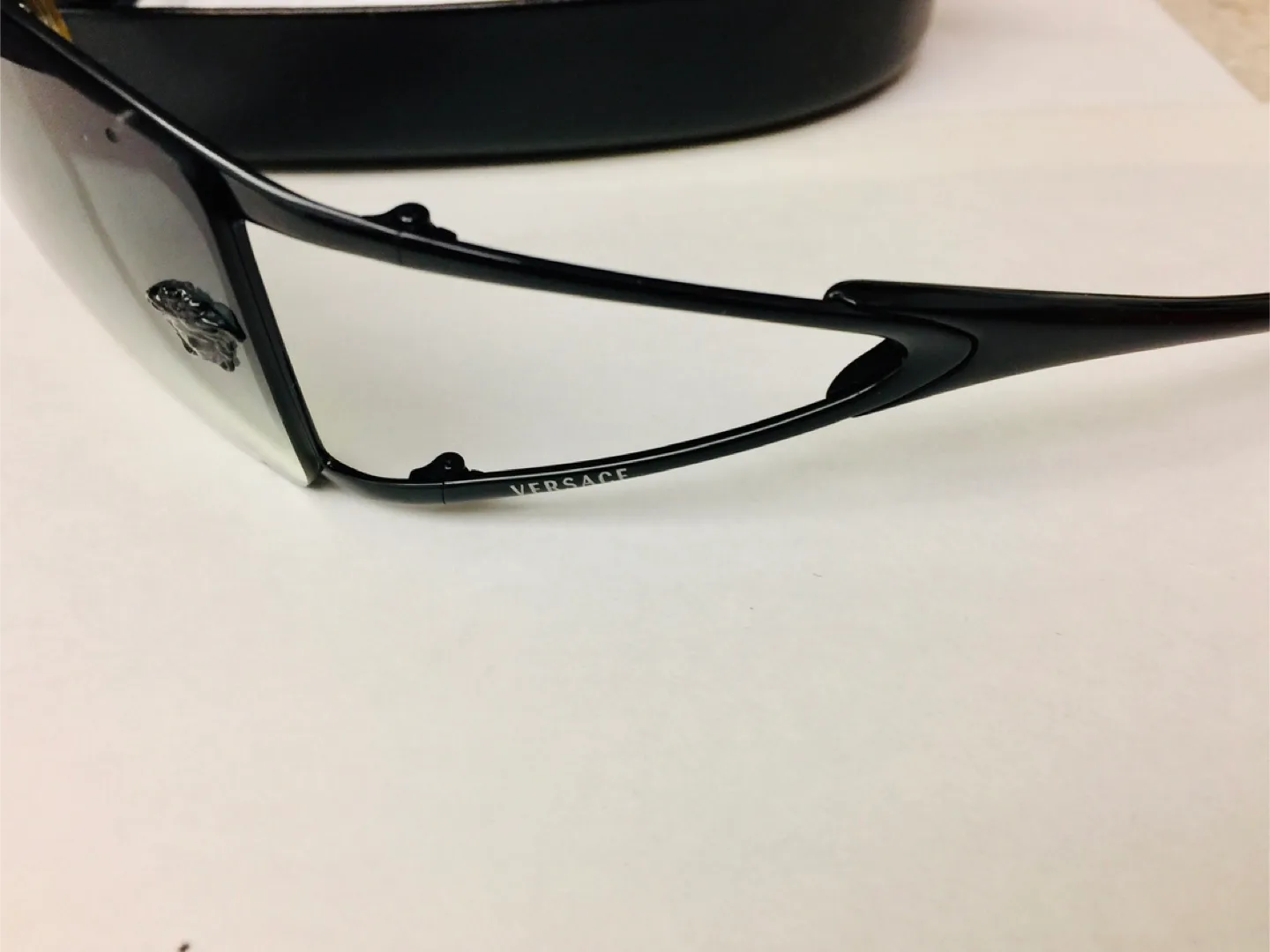 Versace Sunglasses/Serious Buyers only image indicator(6)