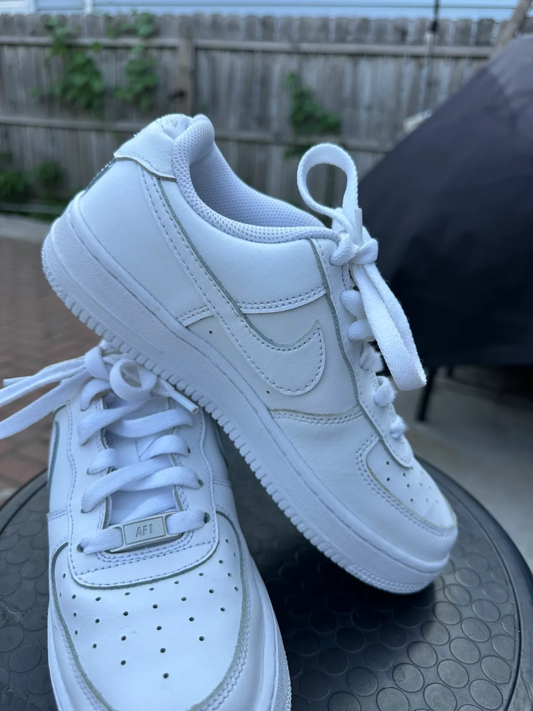 Nike Air Force 1 White, Size 7.5 thumbnail