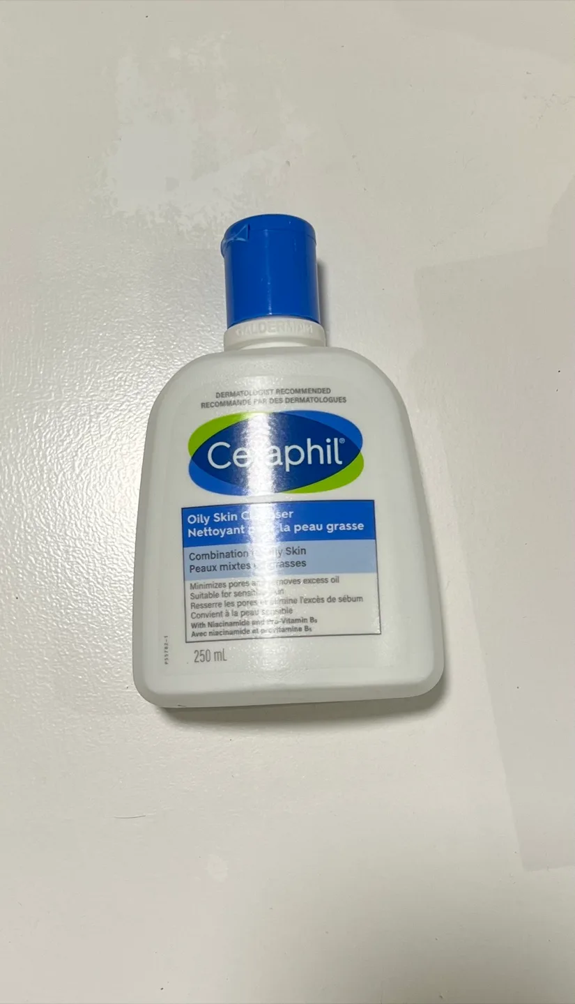 Cetaphil Oily Skin Cleanser - 250 ml thumbnail