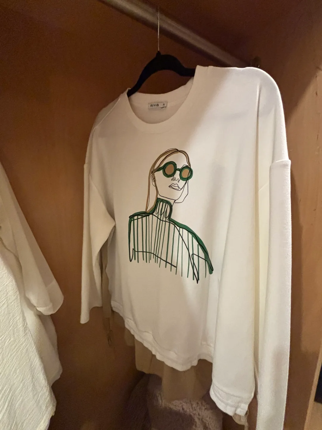 Riva White Graphic Print Sweatshirt - Size L-XL thumbnail