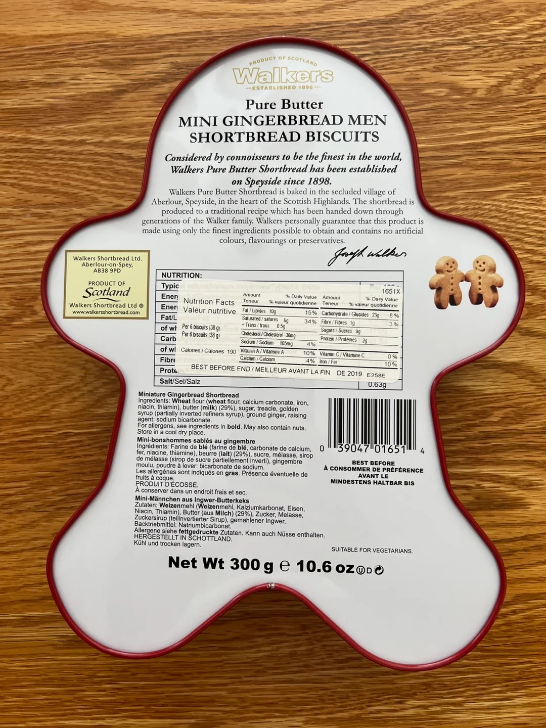 Walkers Gingerbread Man Tin image indicator(2)