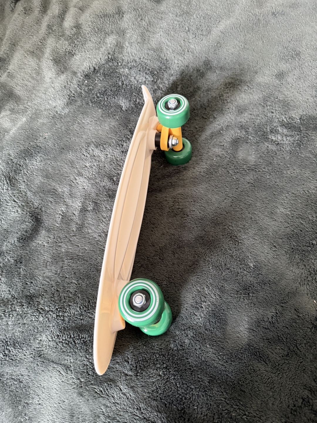 Penny Skateboard - Cream and Green