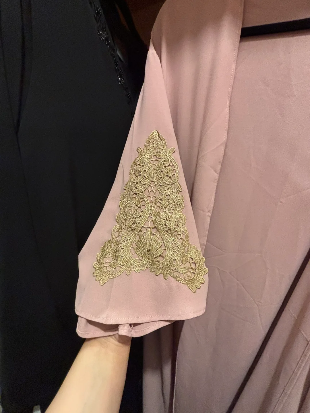 Pink abaya thumbnail