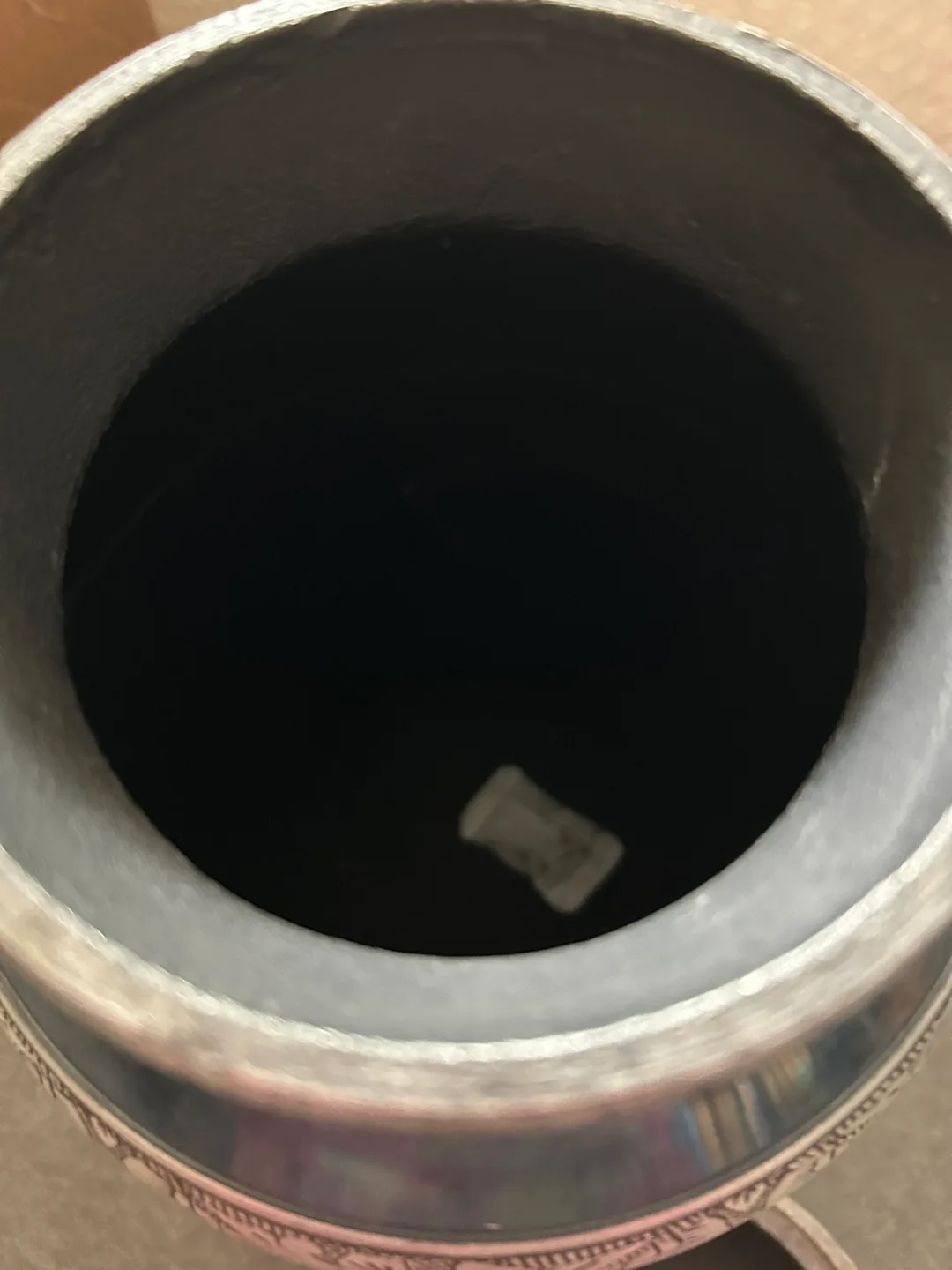 Large Cremation Urn (Adult) image indicator(3)