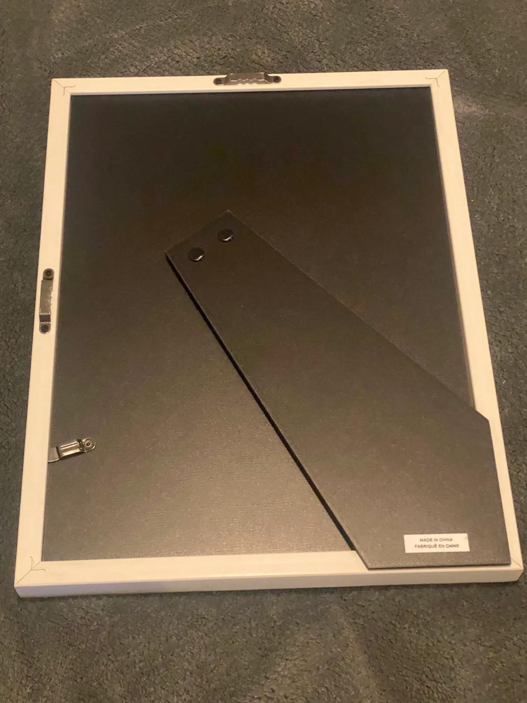 White Picture Frame for Polaroid Pictures image indicator(3)