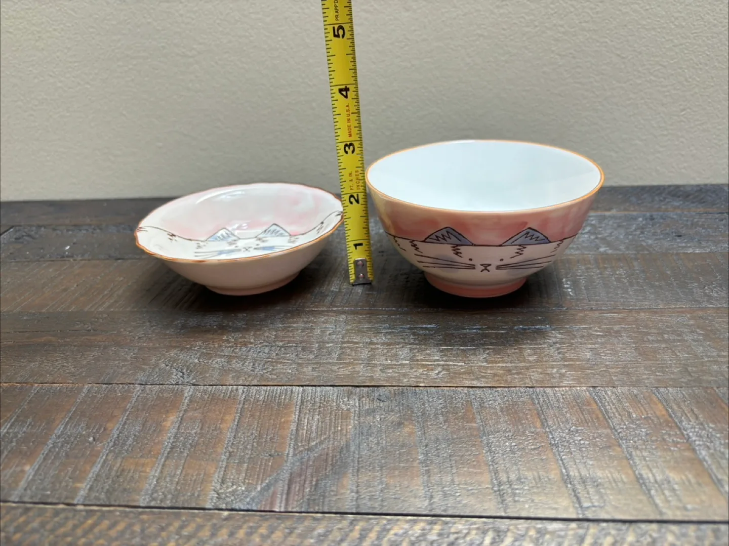 Hand-Painted Cat Design Bowl Set image indicator(5)