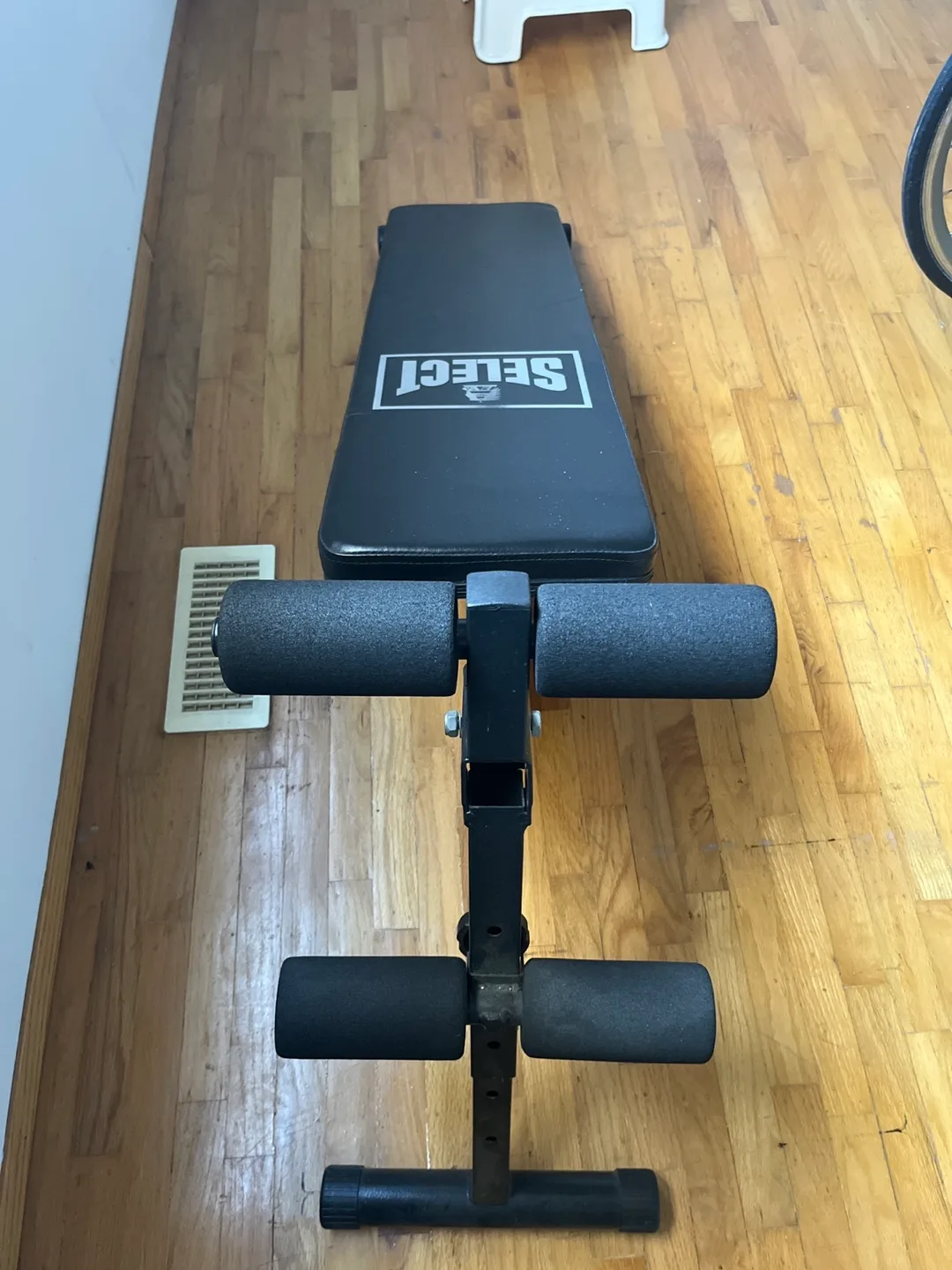 SELECT1 Weight Bench image indicator(3)