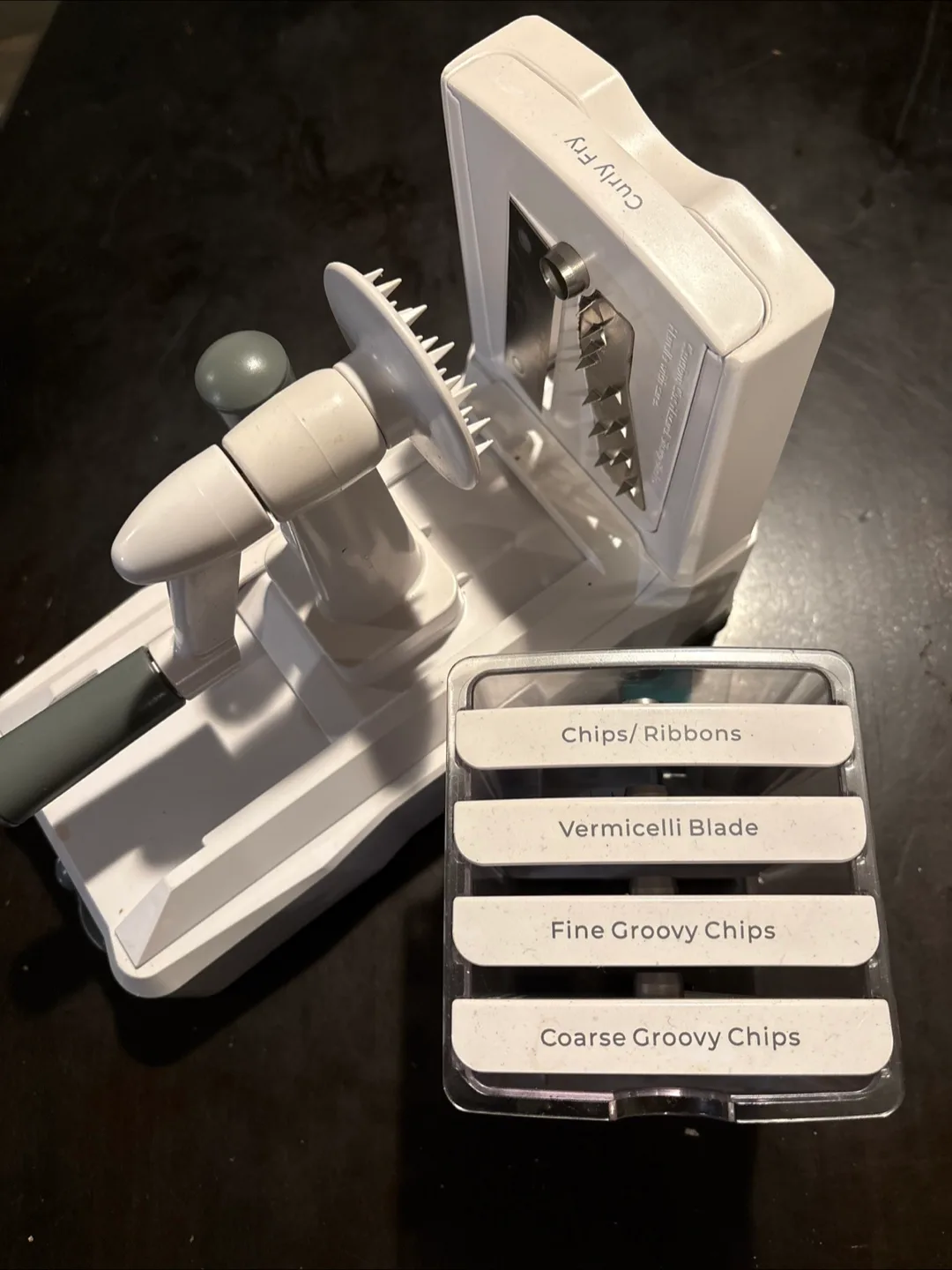 Curly Fry Vegetable Spiralizer thumbnail