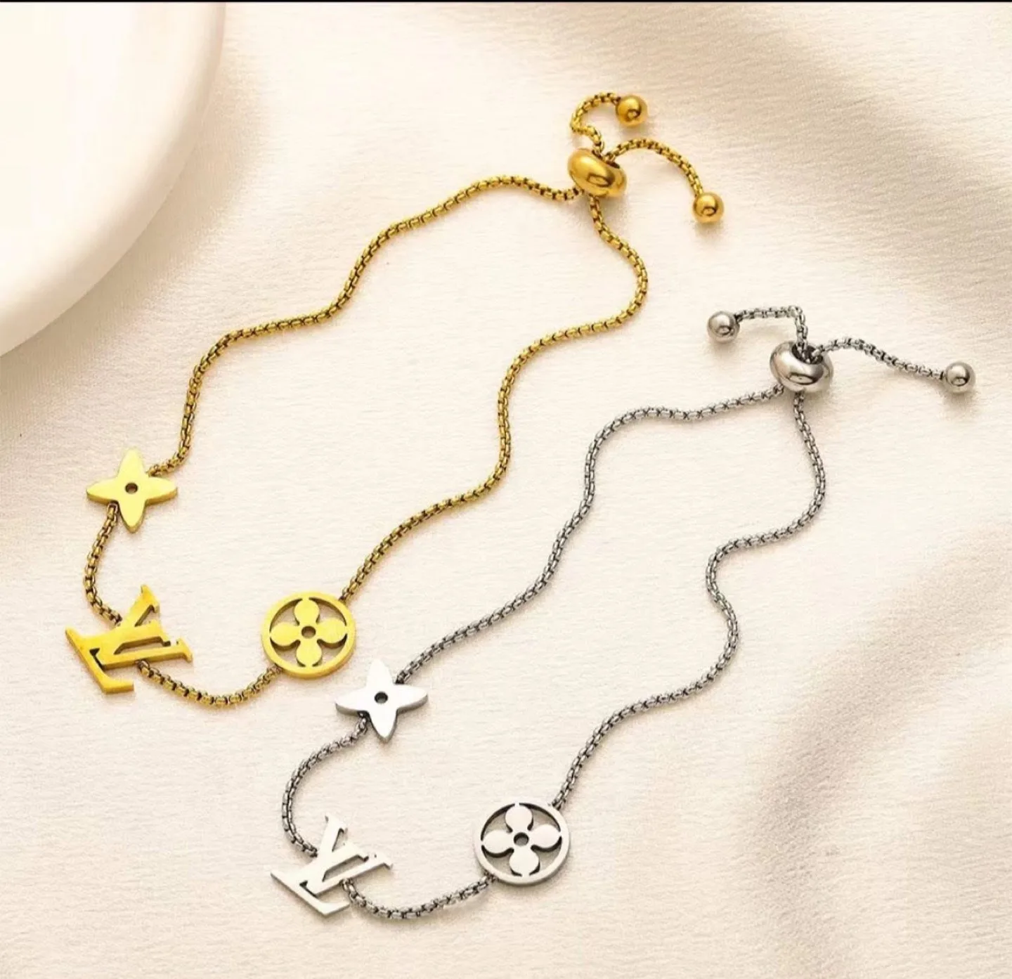 Louis Vuitton Bracelet Set thumbnail