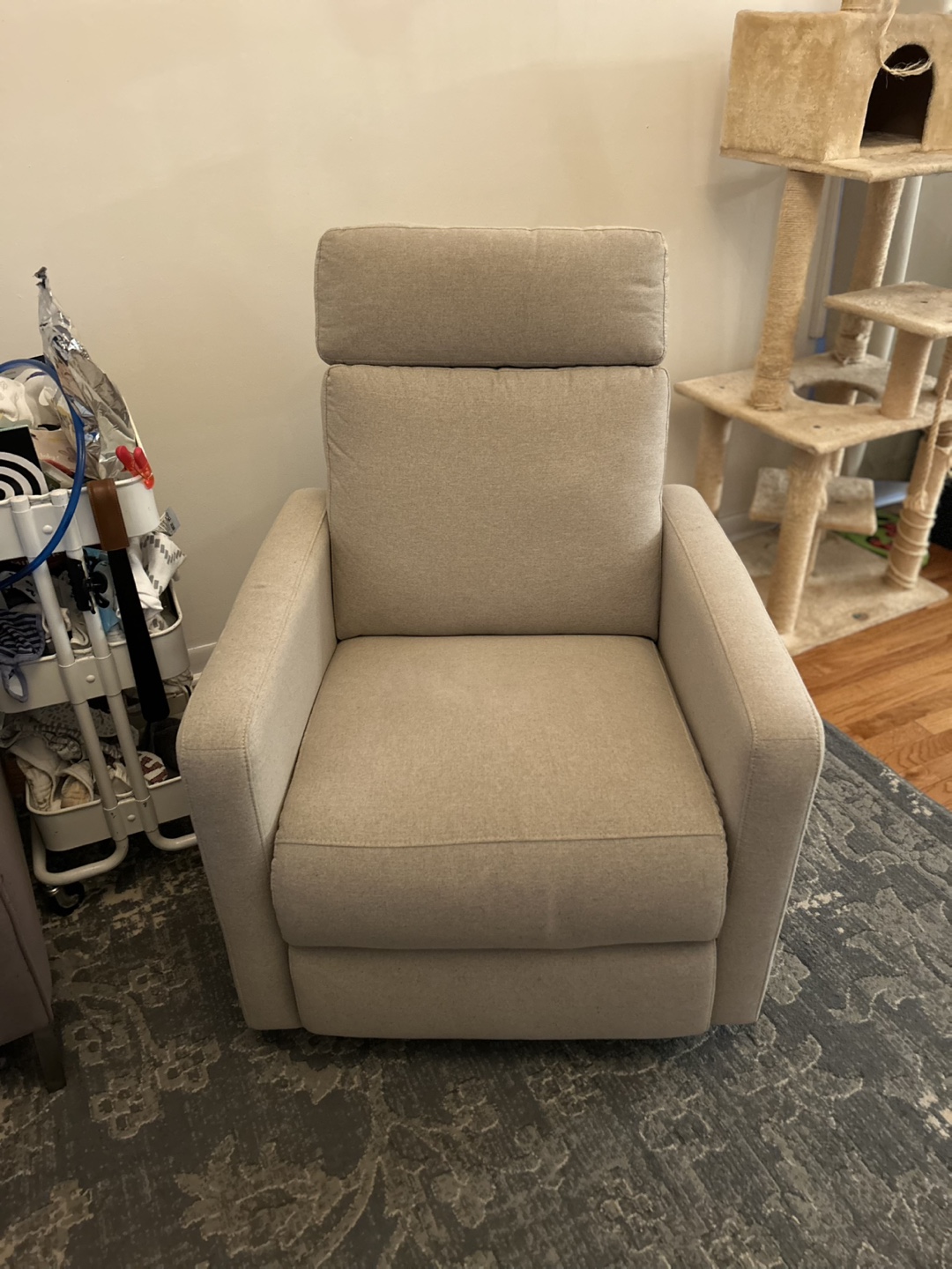 Fabric power recliner chair w power headrest