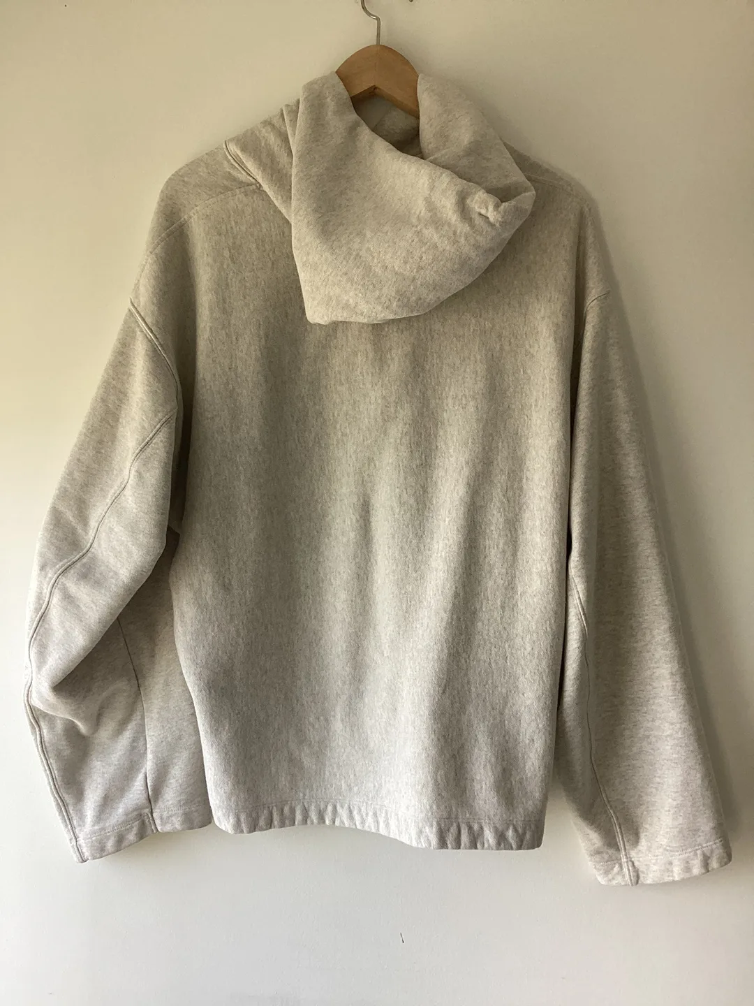 Uniqlo Cozy Hoodie - Size M image indicator(2)