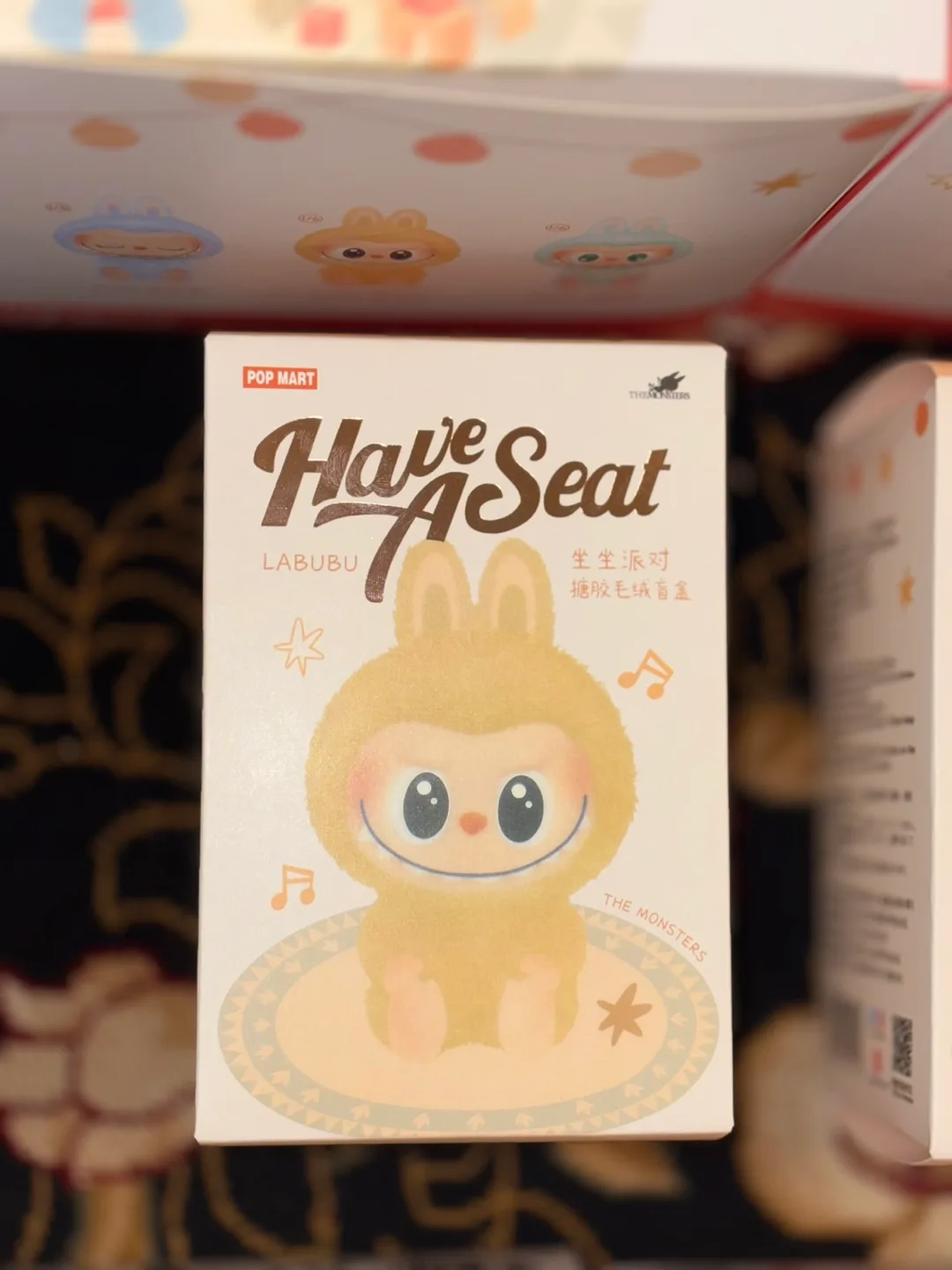 Pop Mart Have A Seat The Monsters Blind Box image indicator(2)