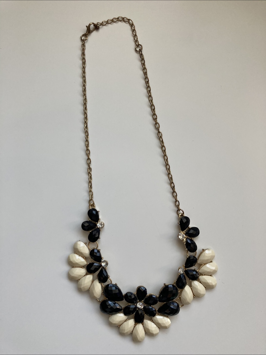 Black & Cream Floral Statement Necklace - photo 3