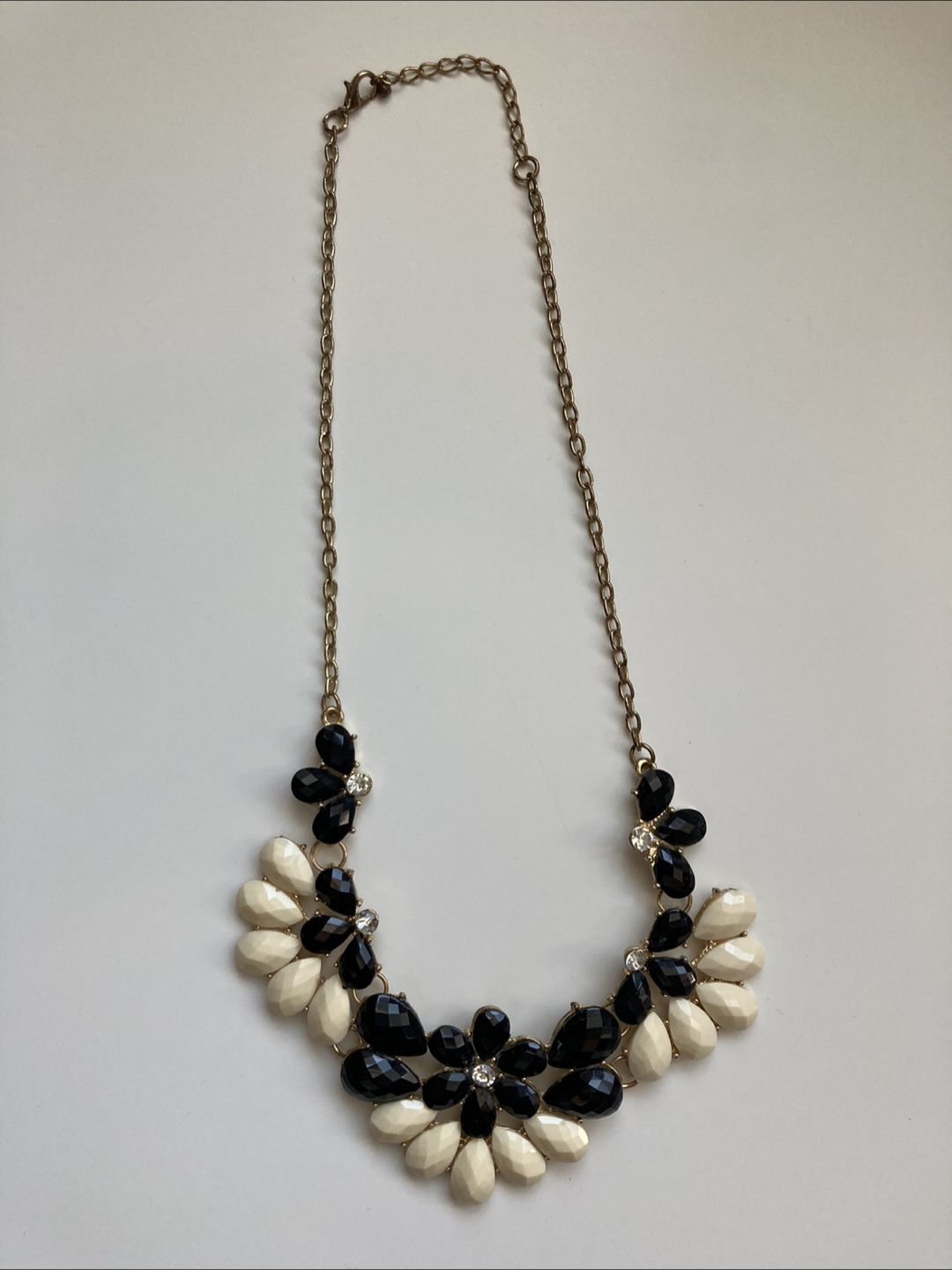 Black & Cream Floral Statement Necklace - photo 5
