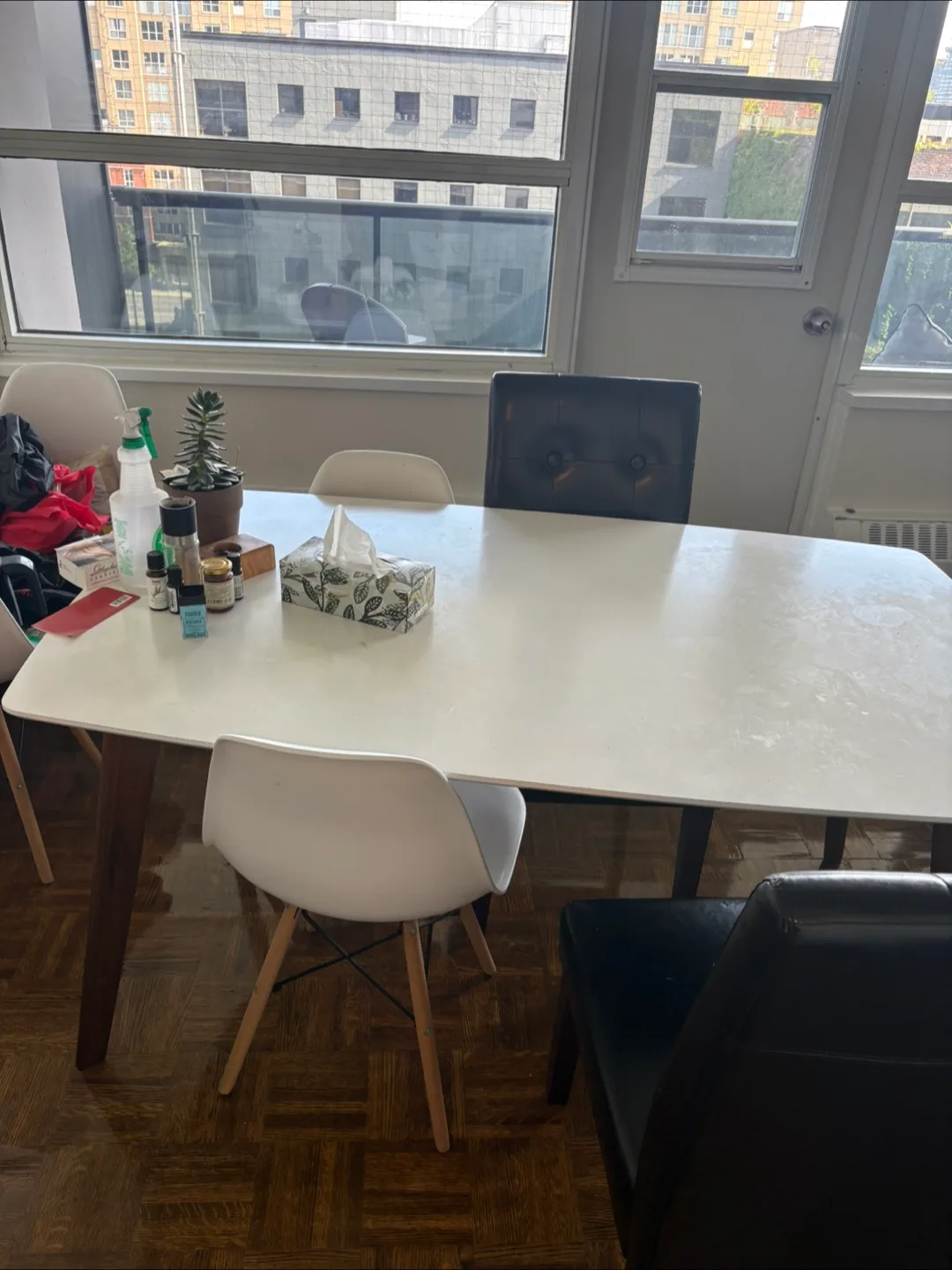 Structube Dining table thumbnail