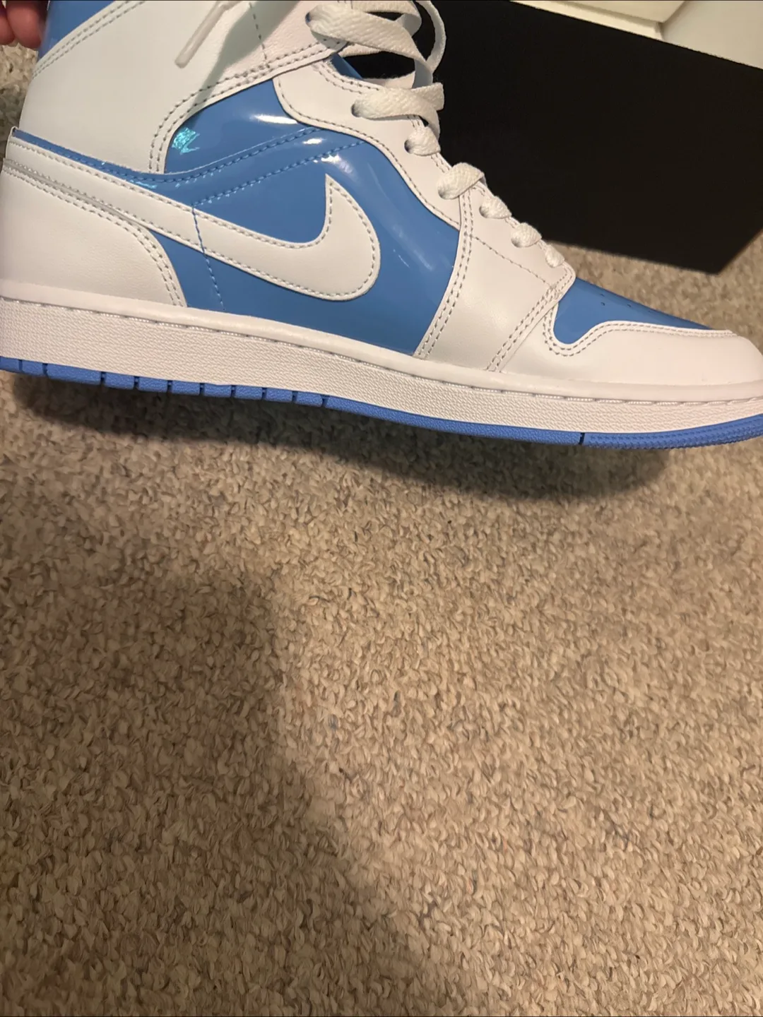 Air Jordan 1 Mid University Blue image indicator(5)