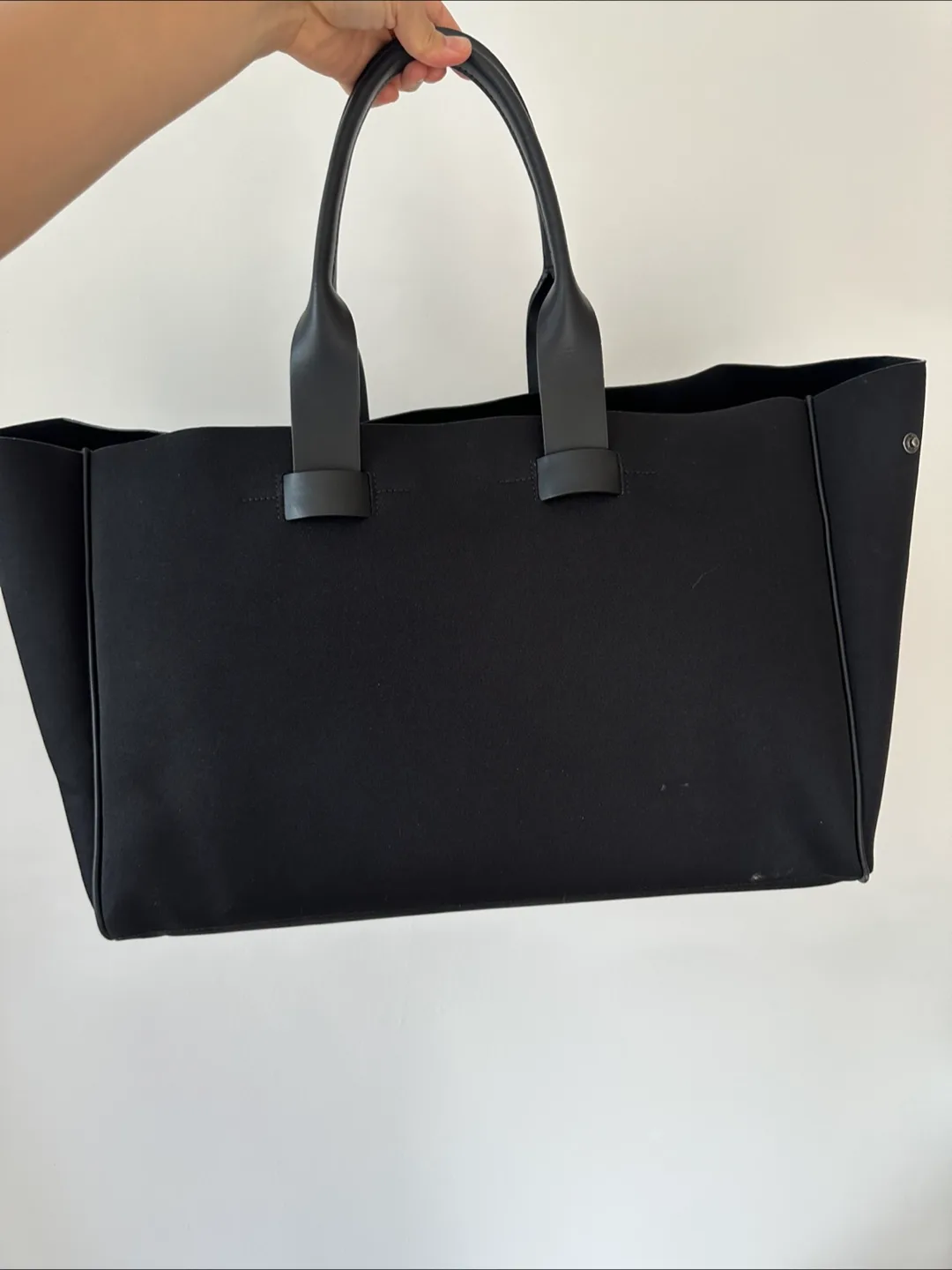 Troubadour Black Tote Bag image indicator(7)