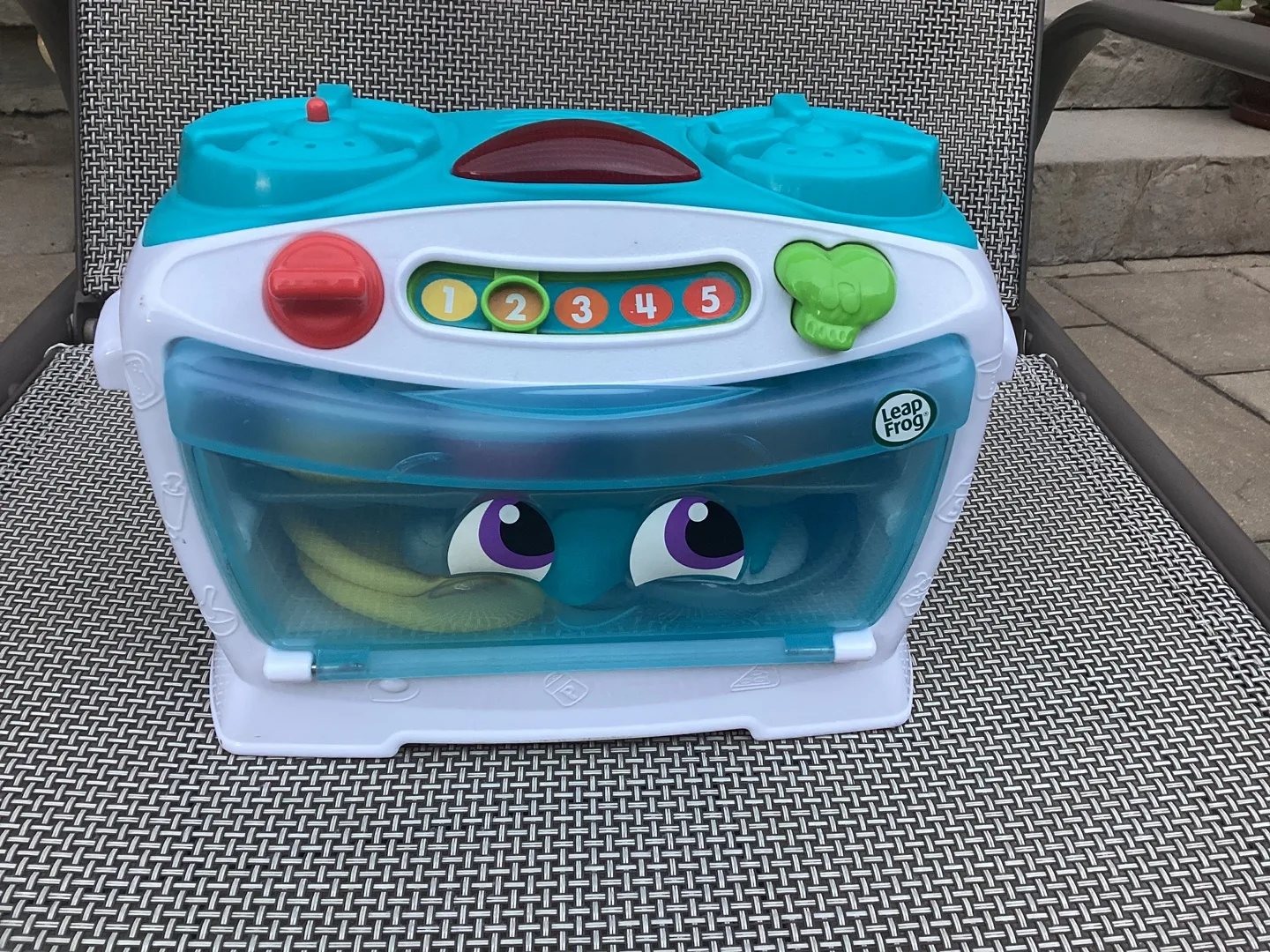 EDUCATIONAL & INTERACTIVE LEAP FROG OVEN thumbnail