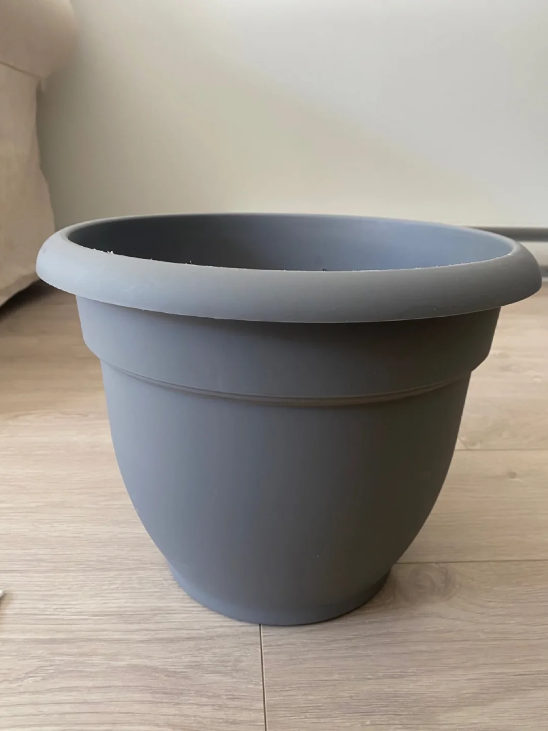 Self-watering planter thumbnail