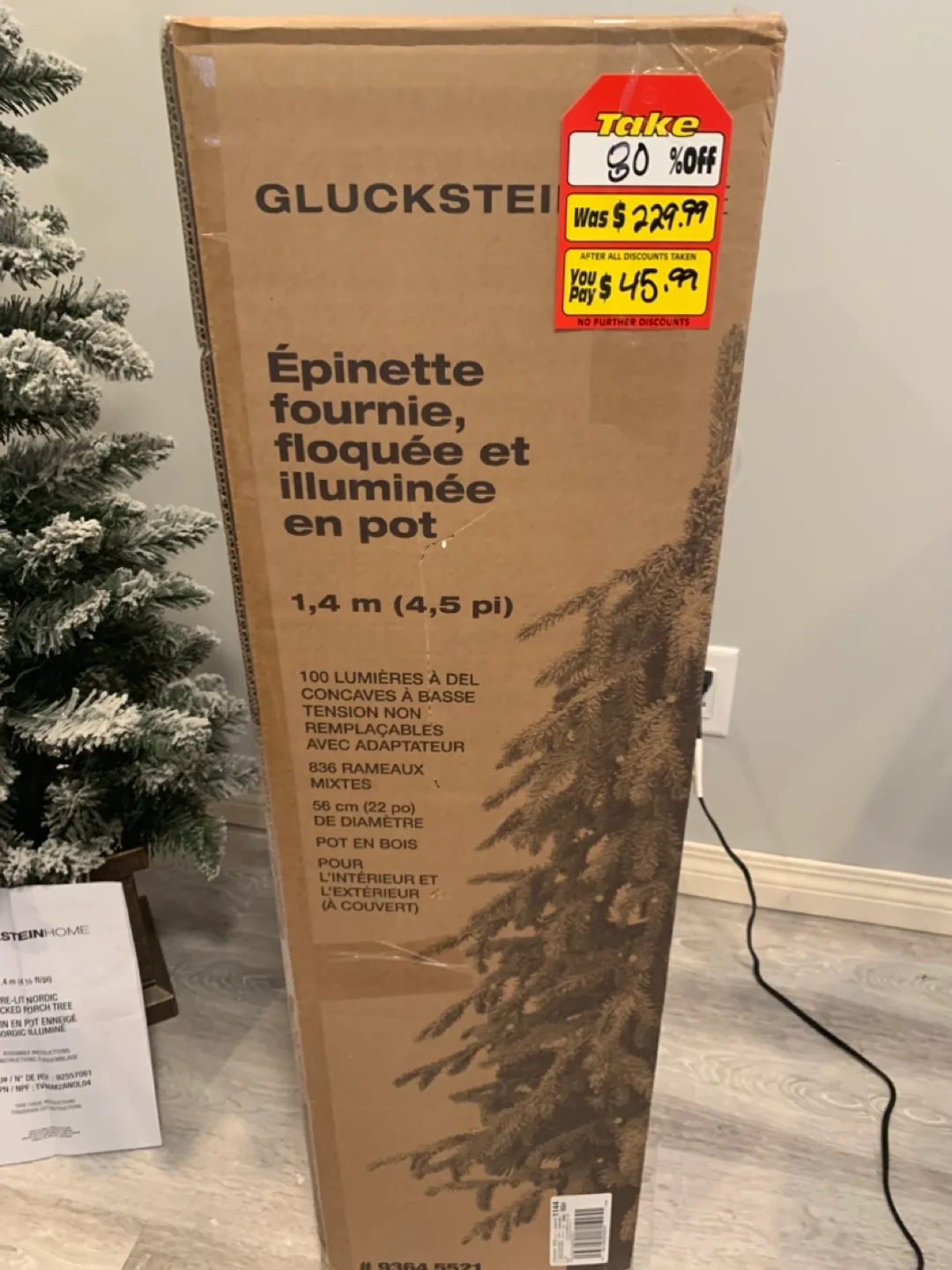 Gluckstein 4.5' Pre-lit Christmas/Porch Tree image indicator(5)