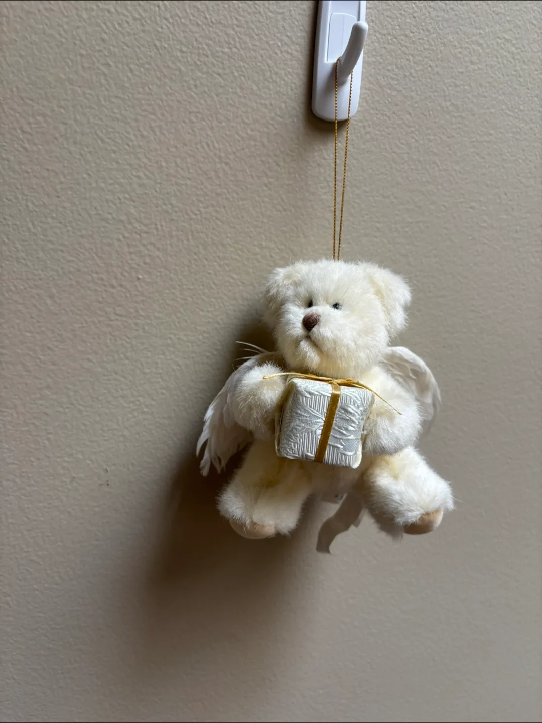 🇨🇦Angel Bear white Ornament thumbnail