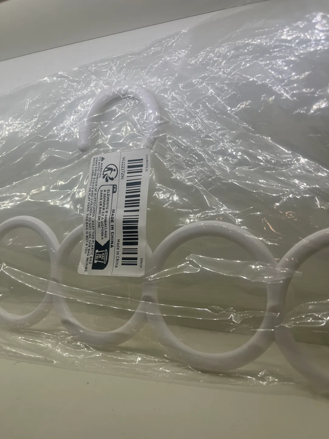 New White Scarf Hanger image indicator(2)