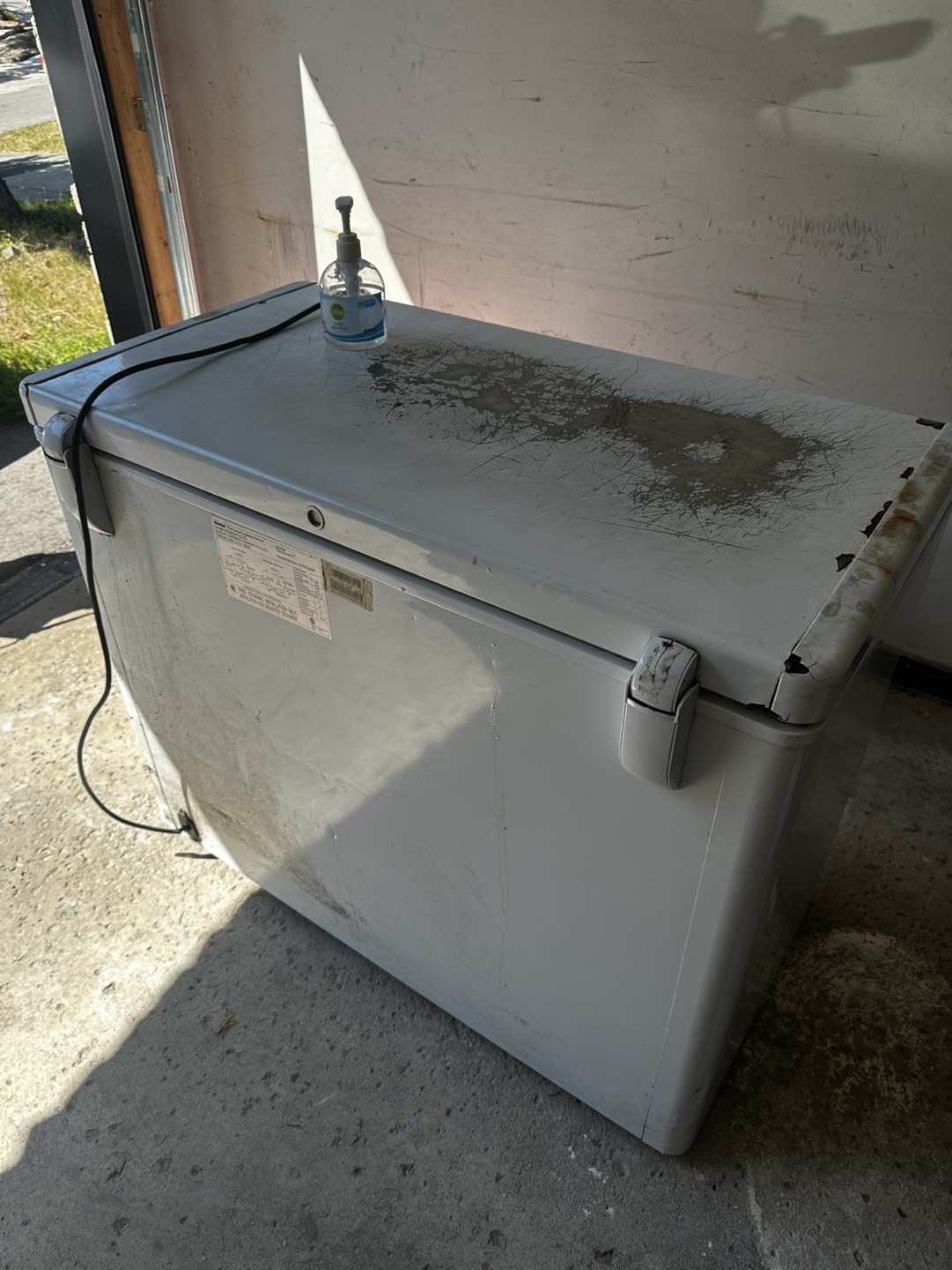 Chest Freezer - White - photo 2