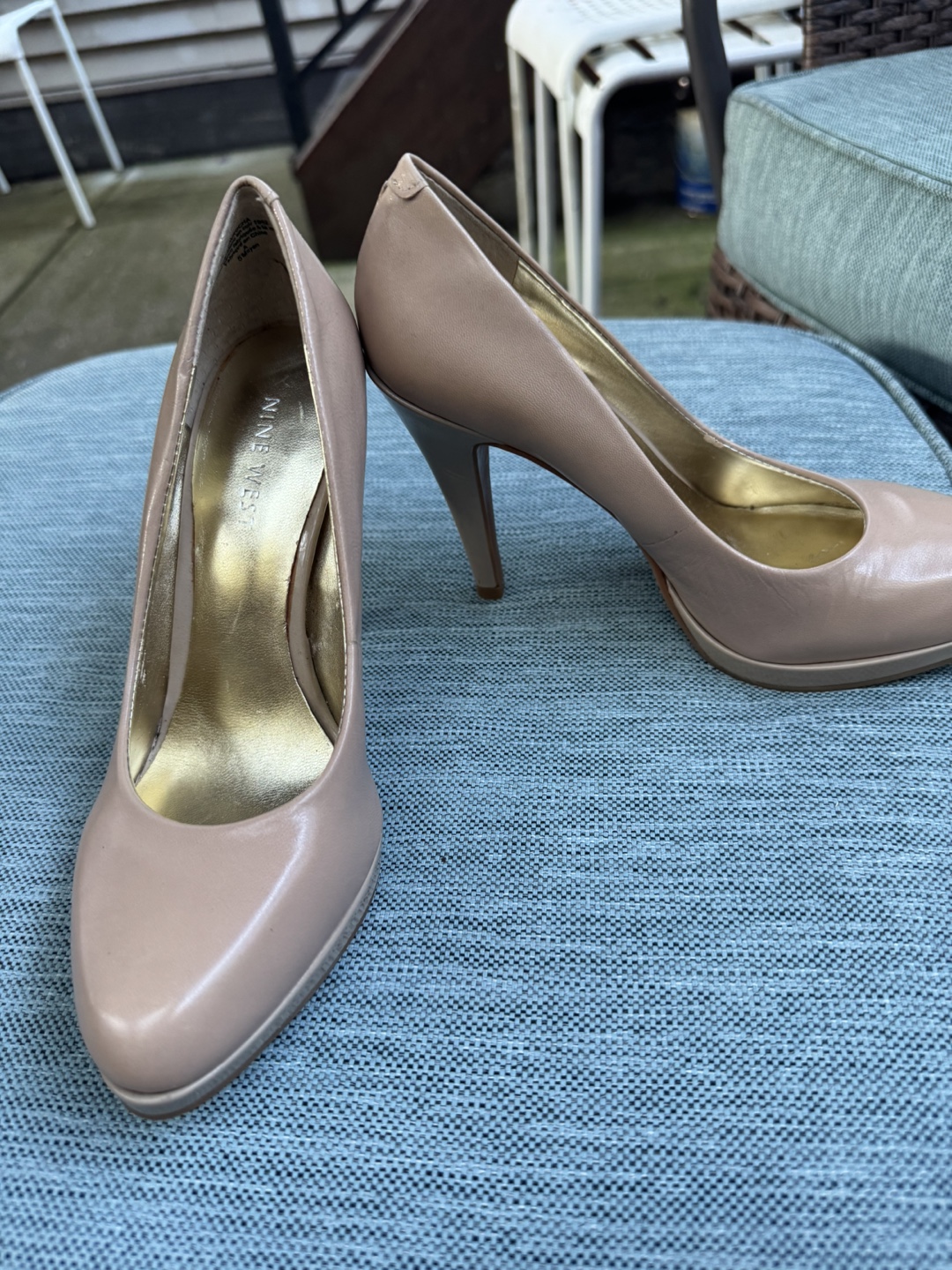 Mixed Heels Bundle: Michael Kors, Converse, Guess - photo 4