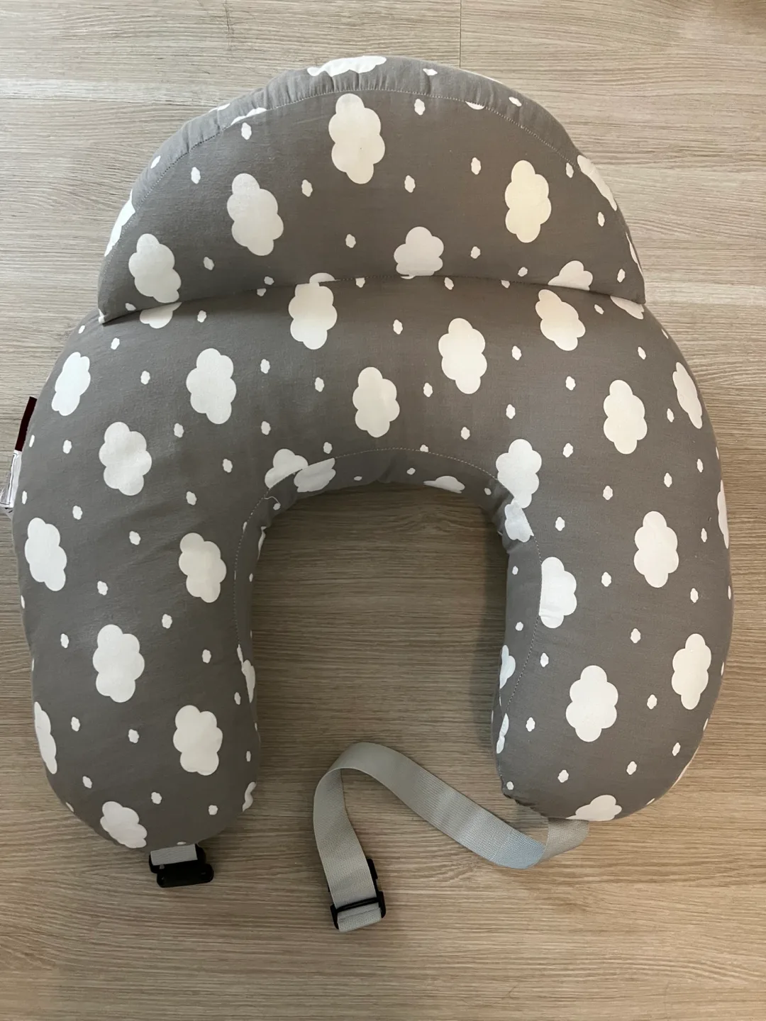 Nursing pillow thumbnail