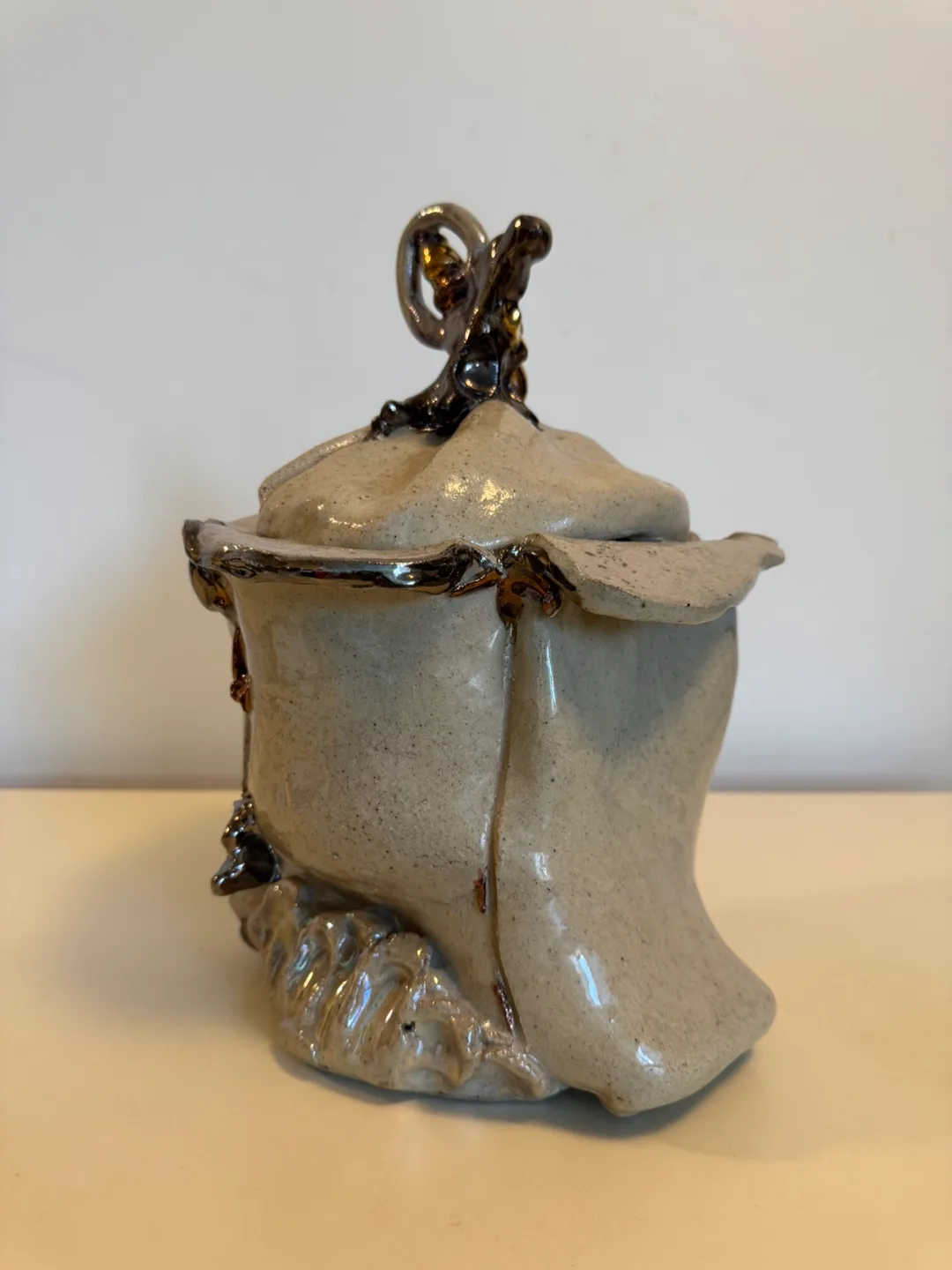 Unique Ceramic Jar with Lid image indicator(3)