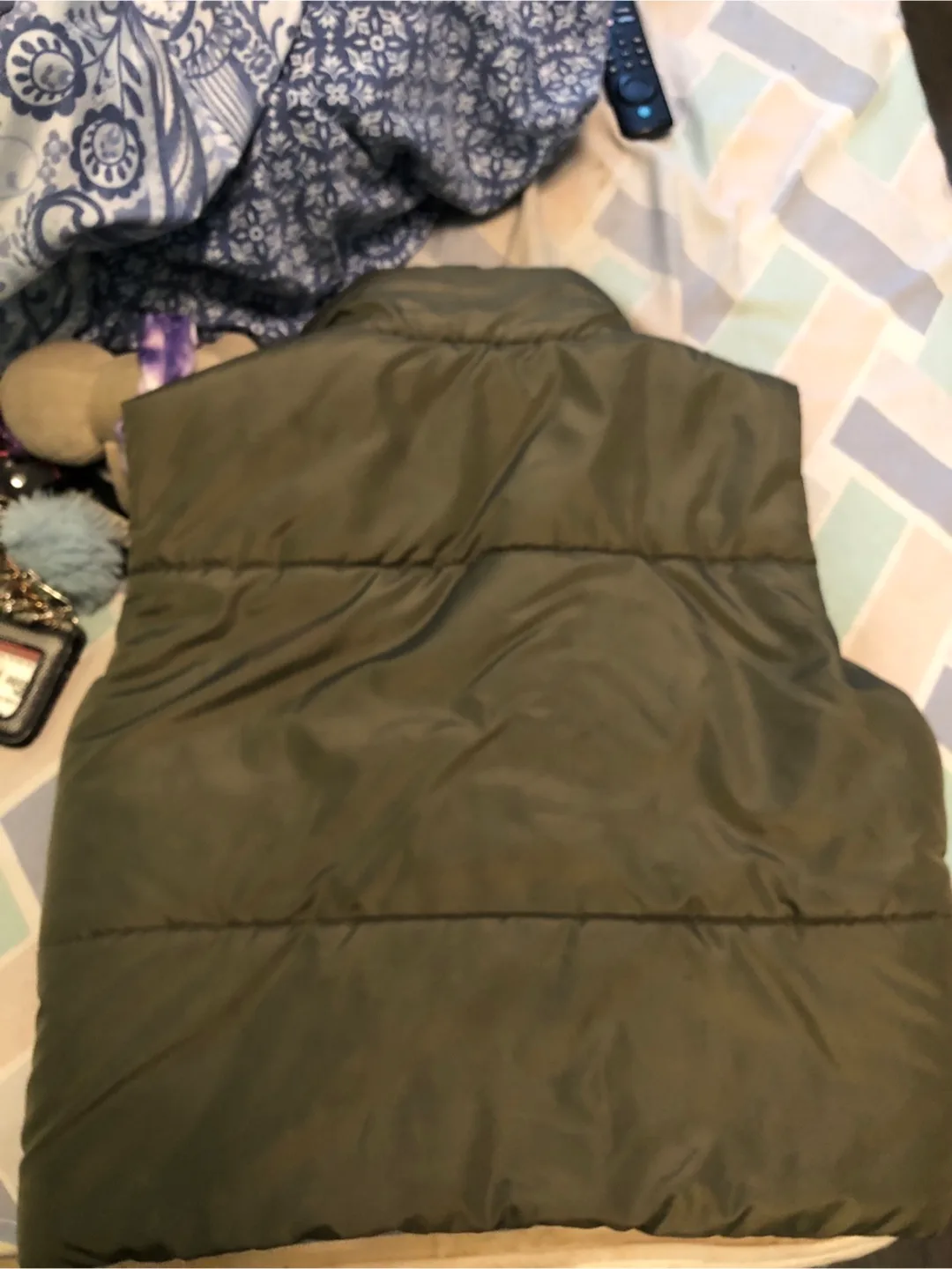 Forever 21 Puffer Vest - Size Small image indicator(4)