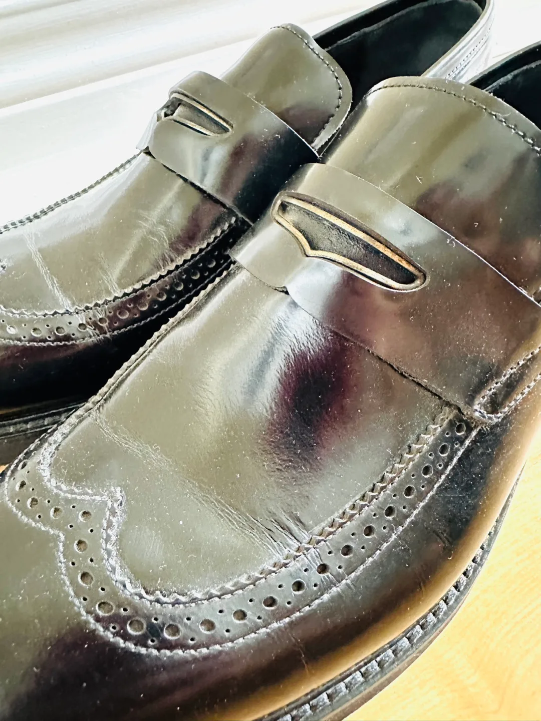 Massimo Dutti Black Leather Loafers Size 8 image indicator(6)