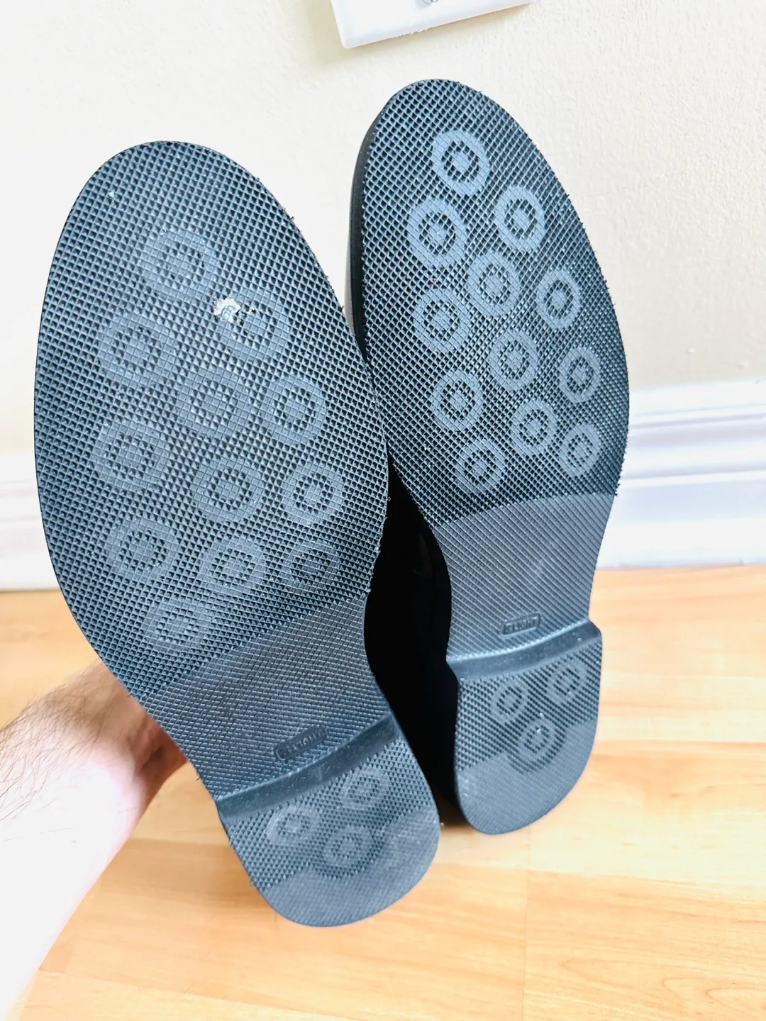 Massimo Dutti Black Leather Loafers Size 8 image indicator(8)