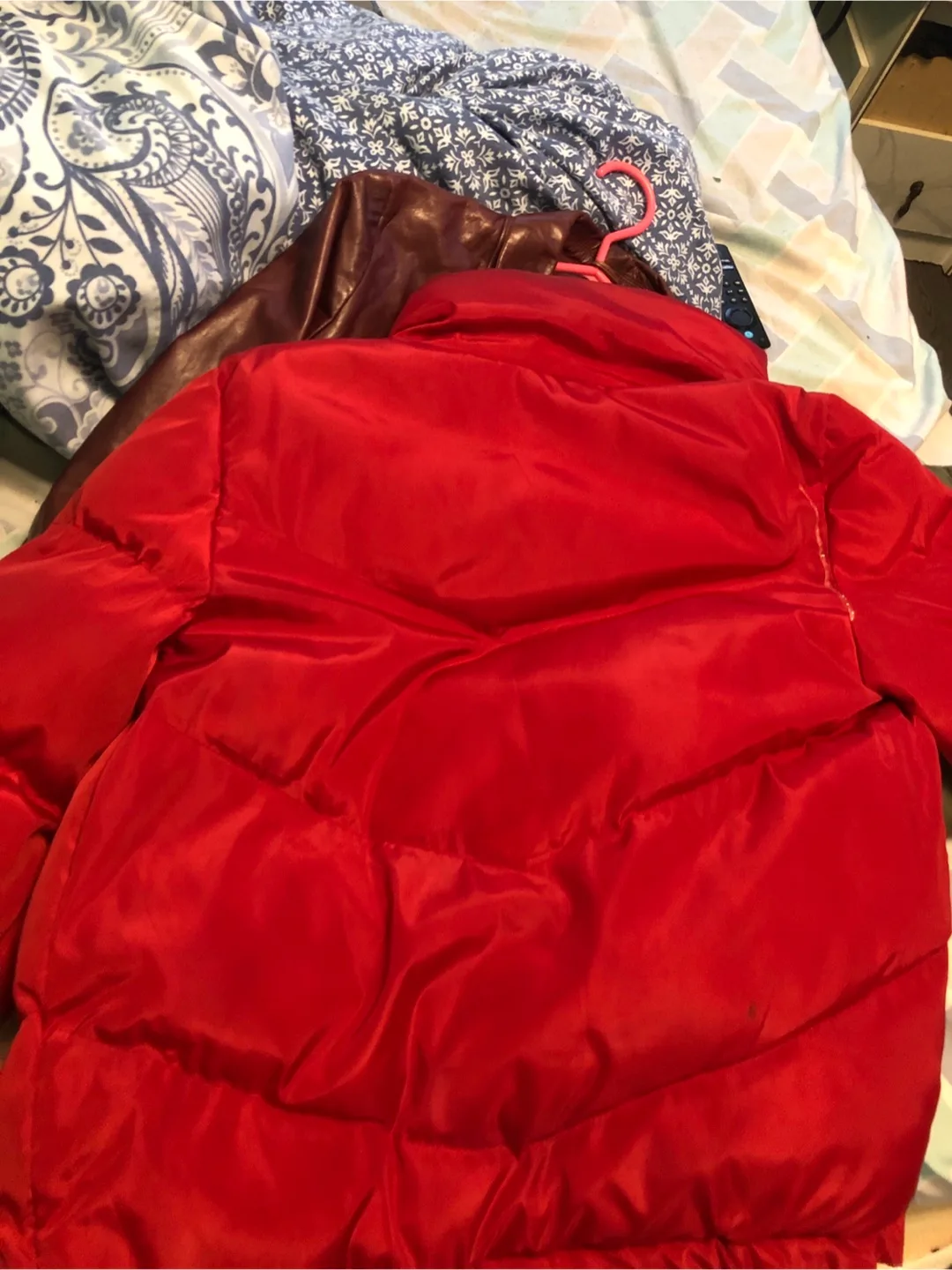 Kendall & Kylie Red Puffer Jacket XS image indicator(3)