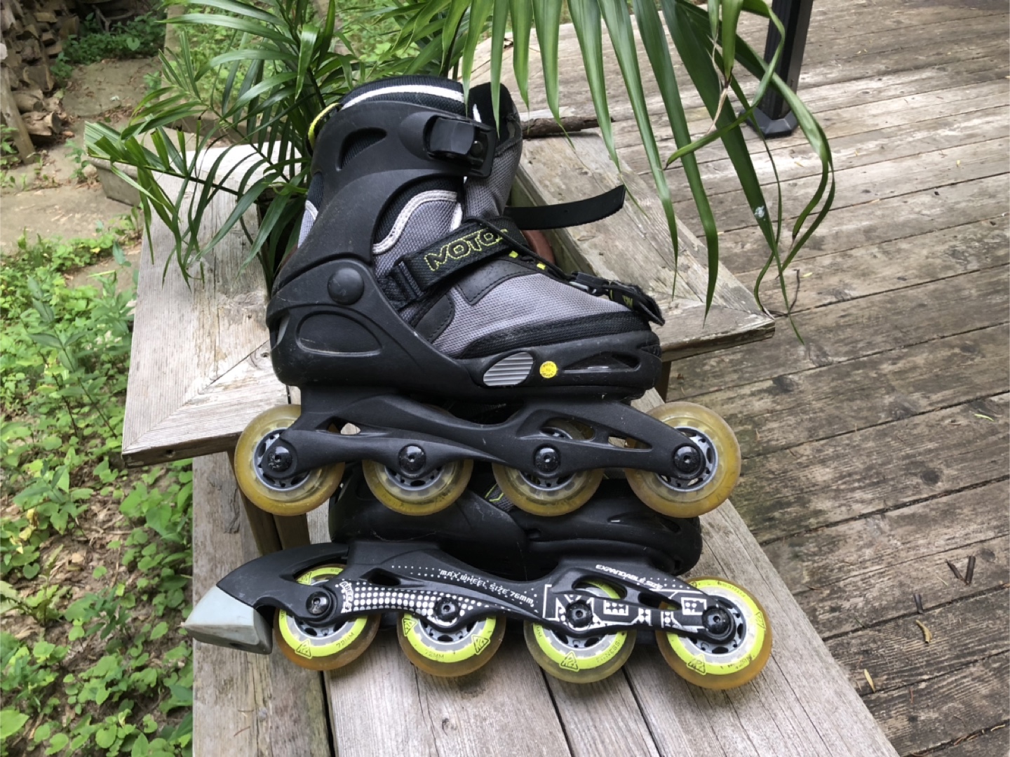 Kids roller skates adjustable size US 4-8