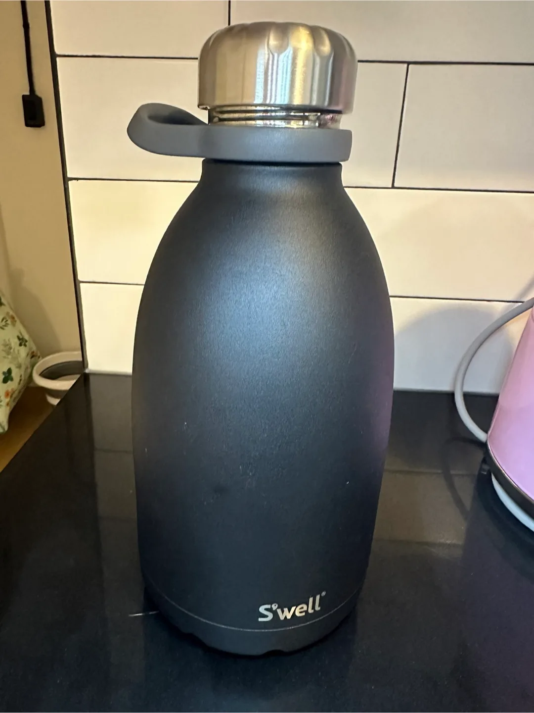 S'well Black Water Bottle 4L thumbnail