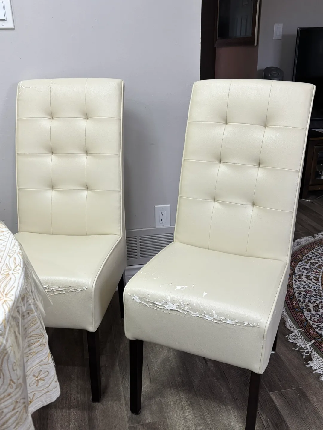 Set of 4 Dining Chairs - Off-White image indicator(3)