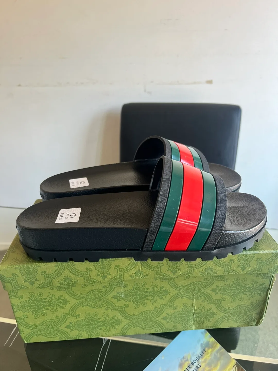 Gucci Slides Size 45 thumbnail
