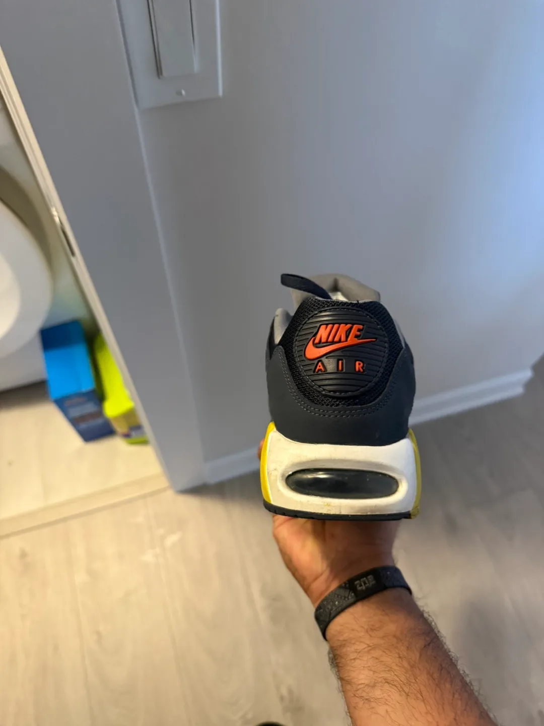 Nike Air Max corelate Shoes - Size 10.5 image indicator(2)