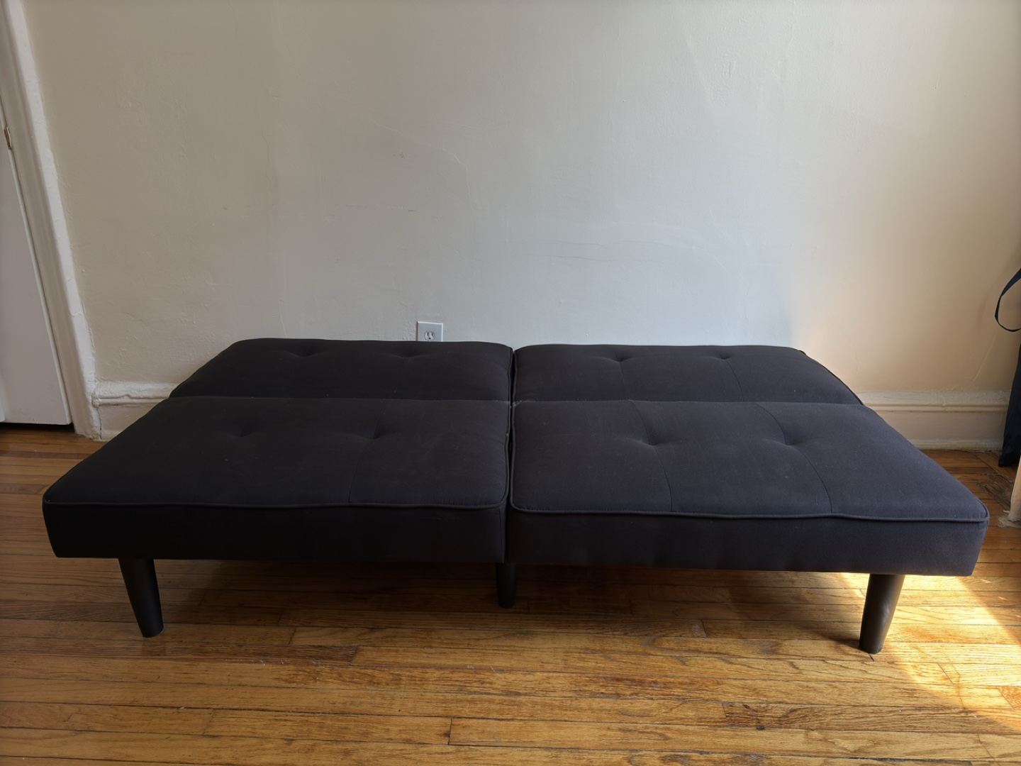 Black Futon - Great Condition! - photo 5