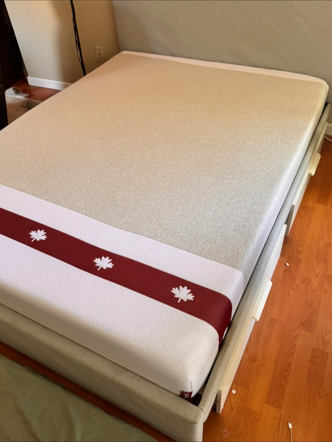 Queen Size Juno Mattress – Like New. Can Deliver image indicator(2)